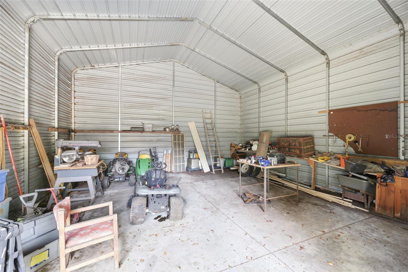 FIVE A RANCHES - Residential