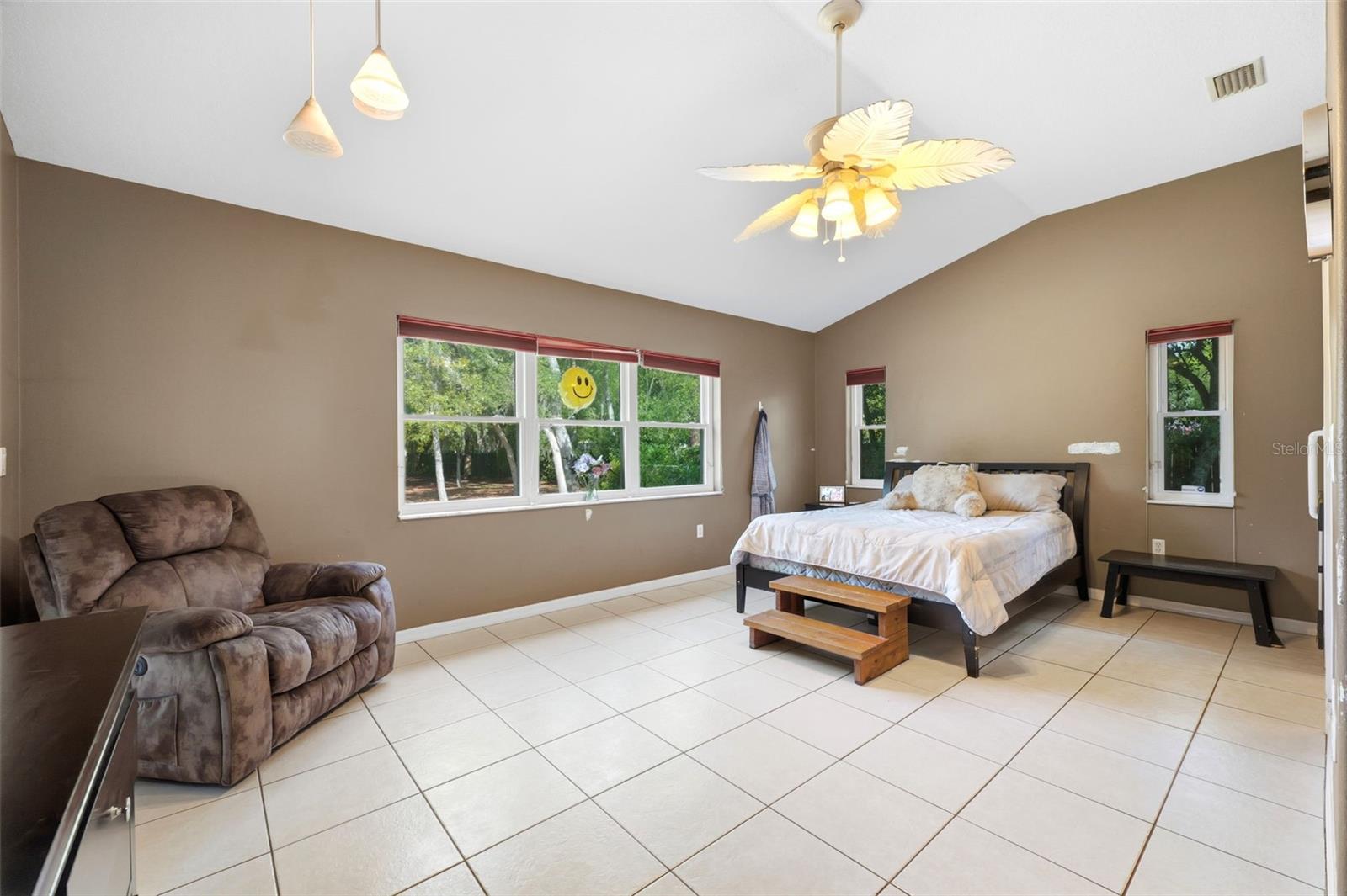 FIVE A RANCHES - Residential