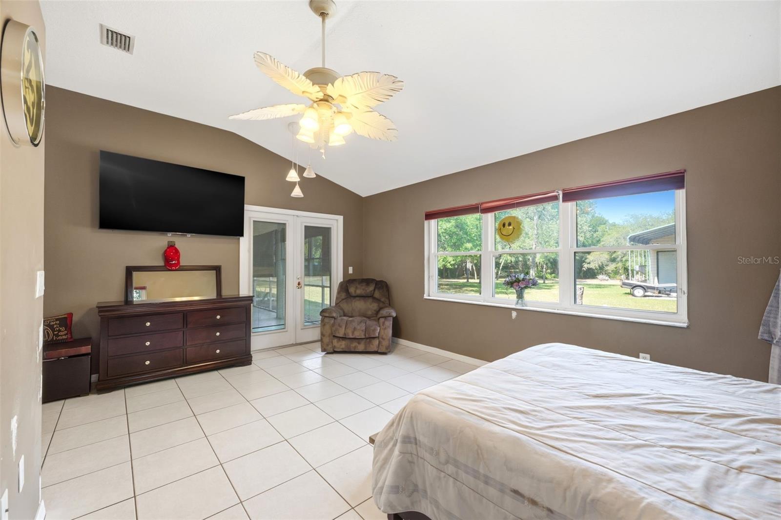 FIVE A RANCHES - Residential