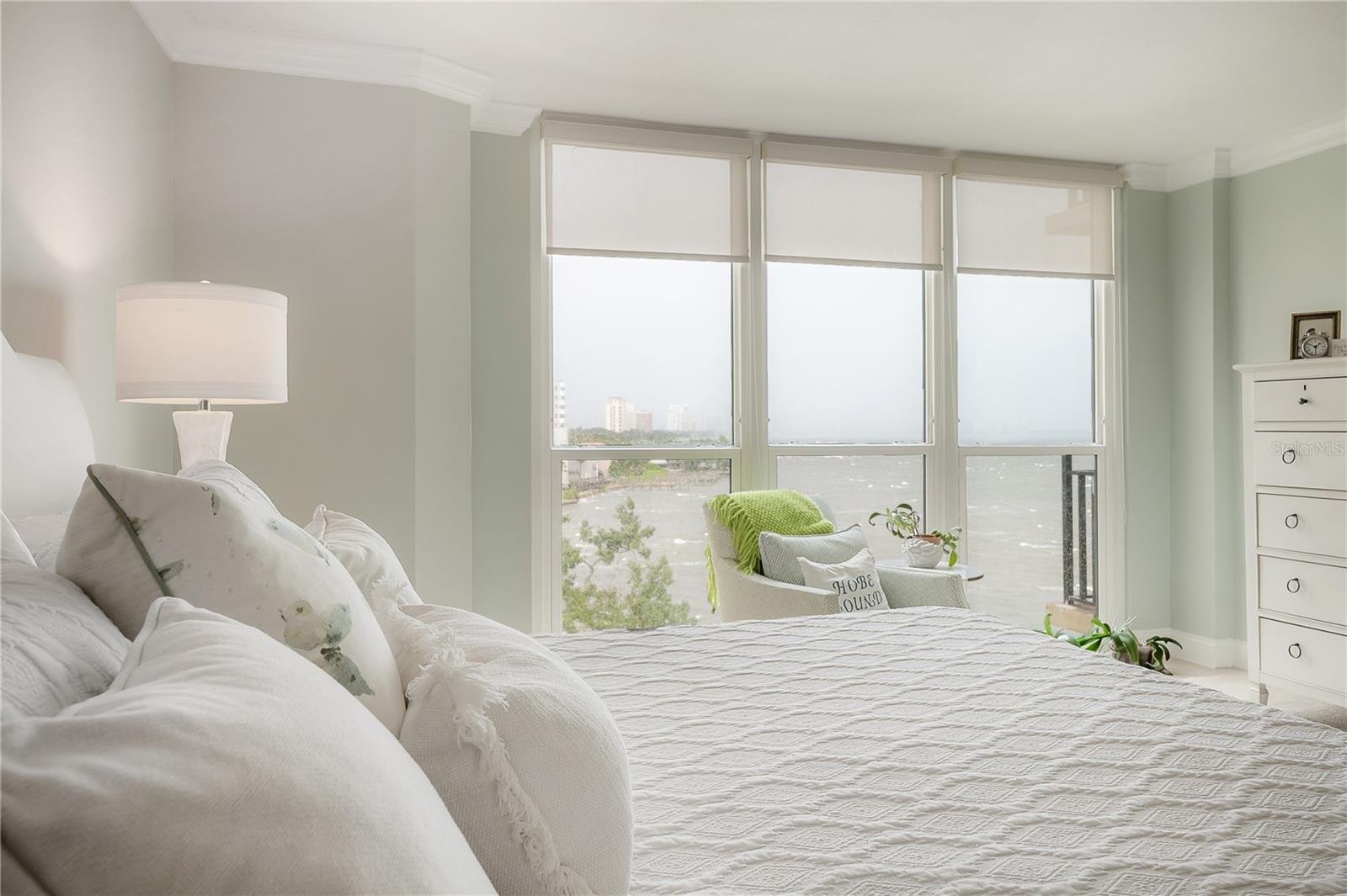 COMMODORES COVE CONDO PH - Residential