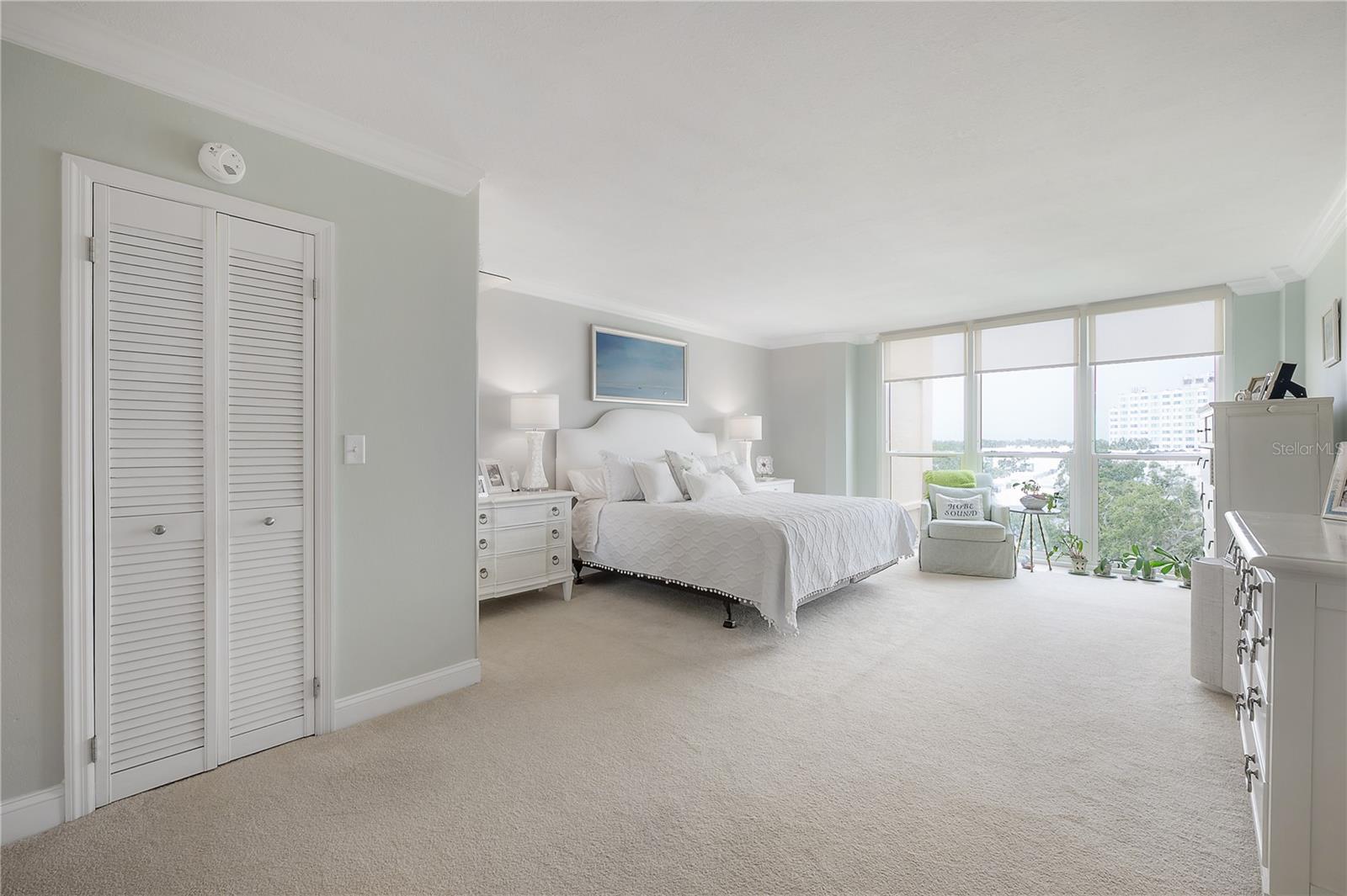 COMMODORES COVE CONDO PH - Residential