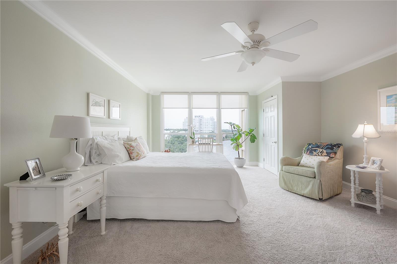 COMMODORES COVE CONDO PH - Residential