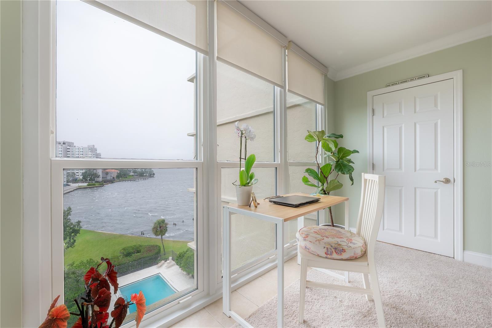 COMMODORES COVE CONDO PH - Residential