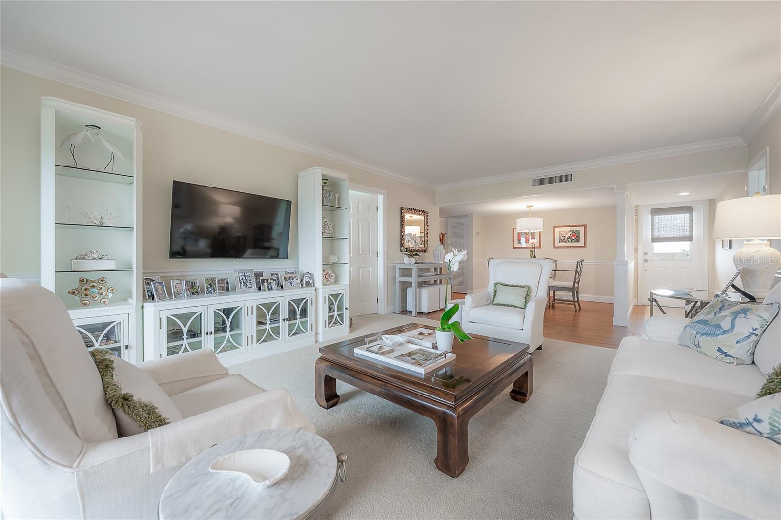 COMMODORES COVE CONDO PH - Residential