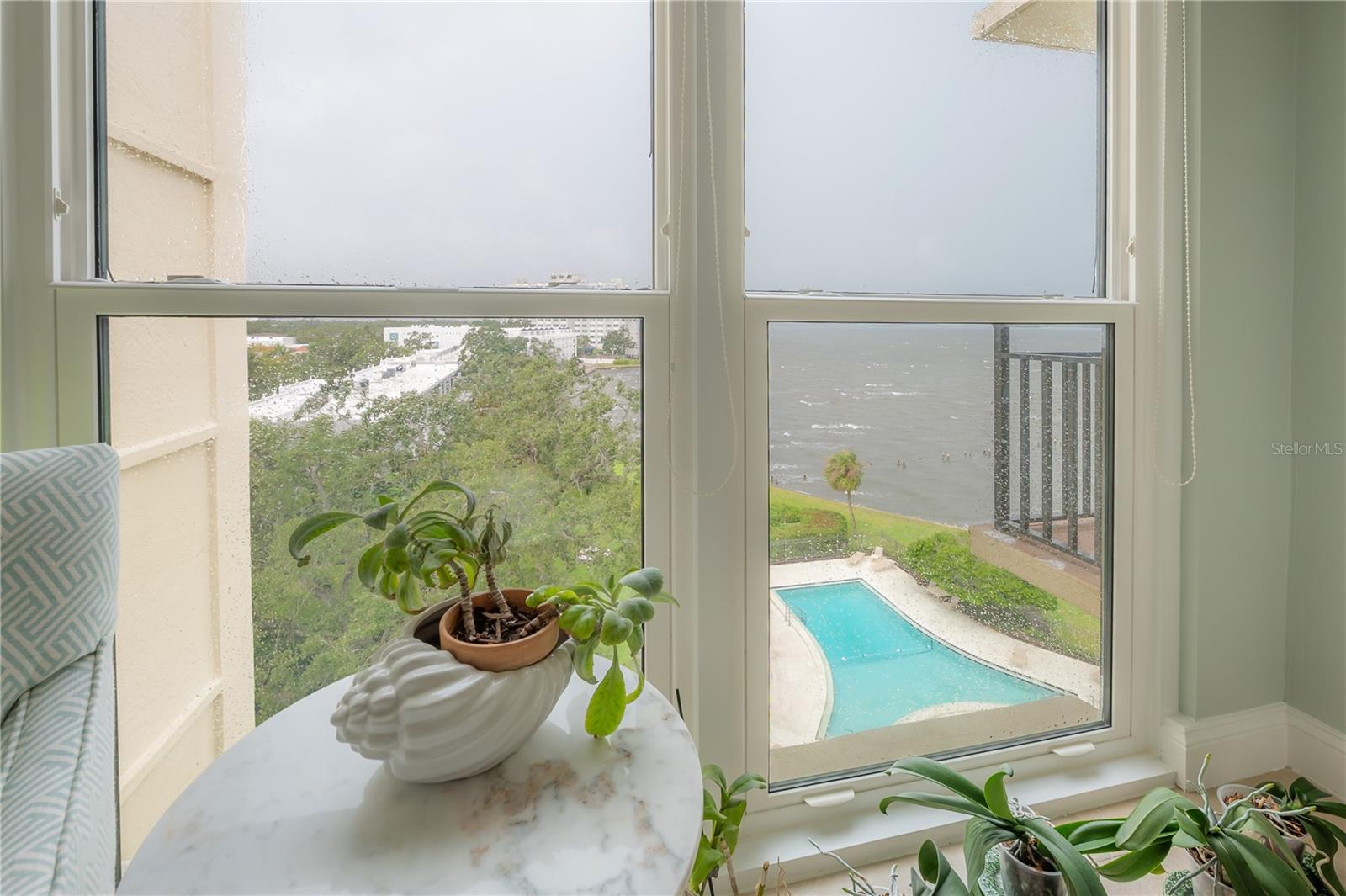 COMMODORES COVE CONDO PH - Residential