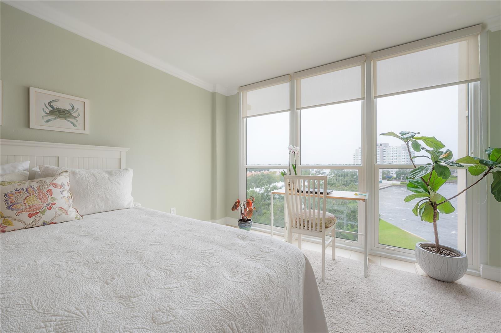 COMMODORES COVE CONDO PH - Residential