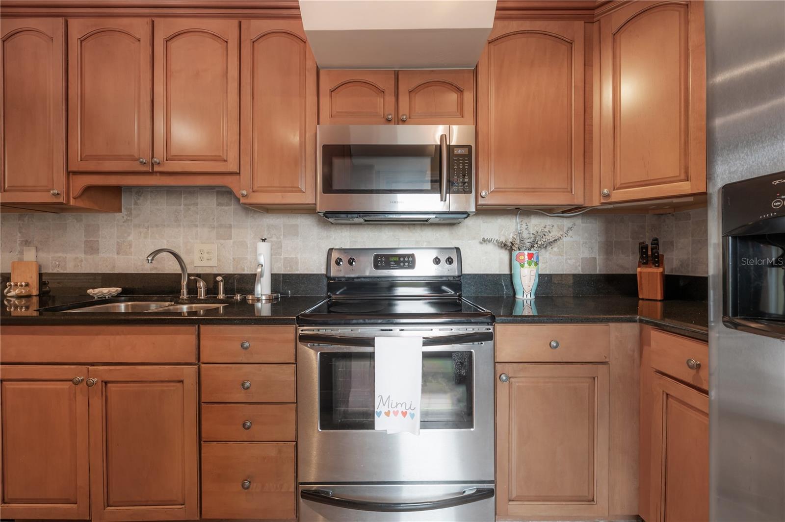 COMMODORES COVE CONDO PH - Residential