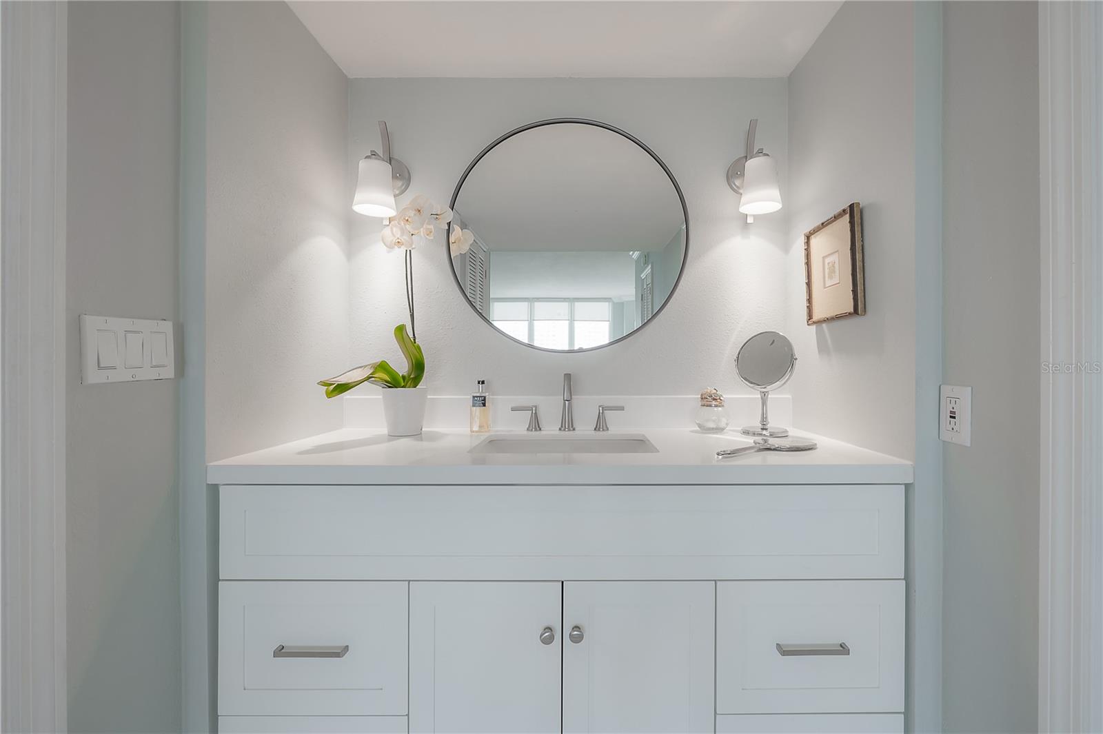COMMODORES COVE CONDO PH - Residential
