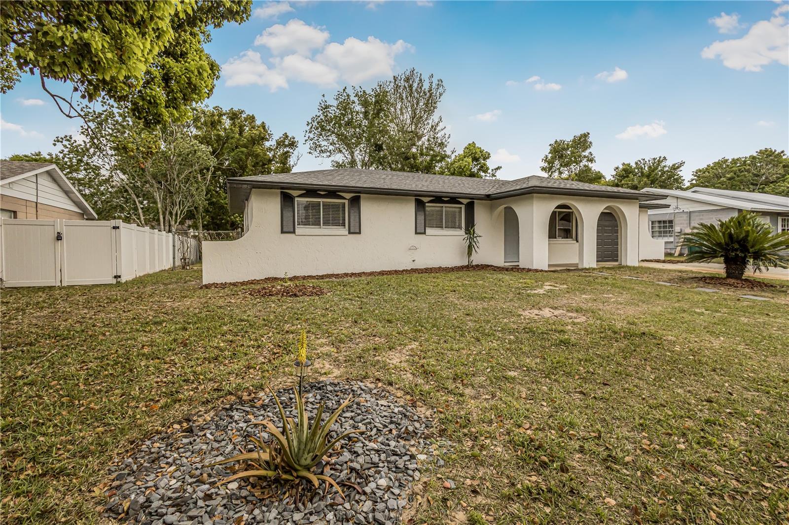 LAKE JOANNA HEIGHTS - Residential