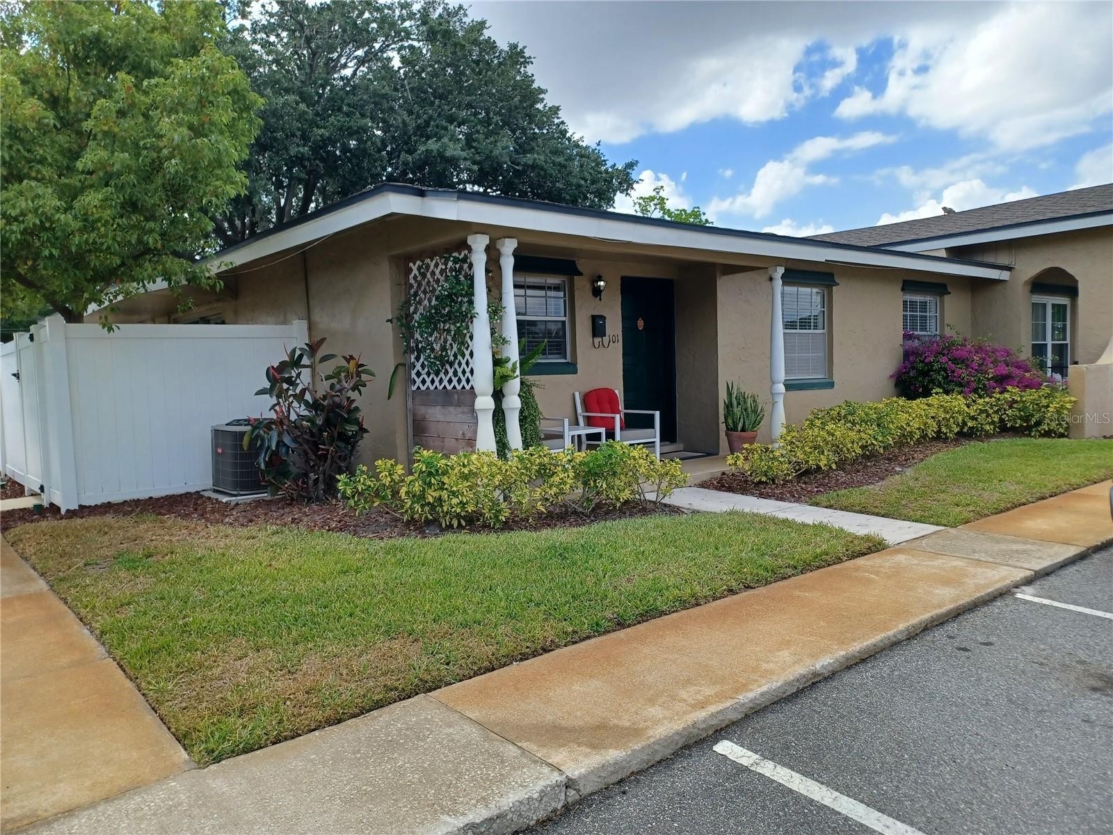 207 ESPLANADE WAY 101