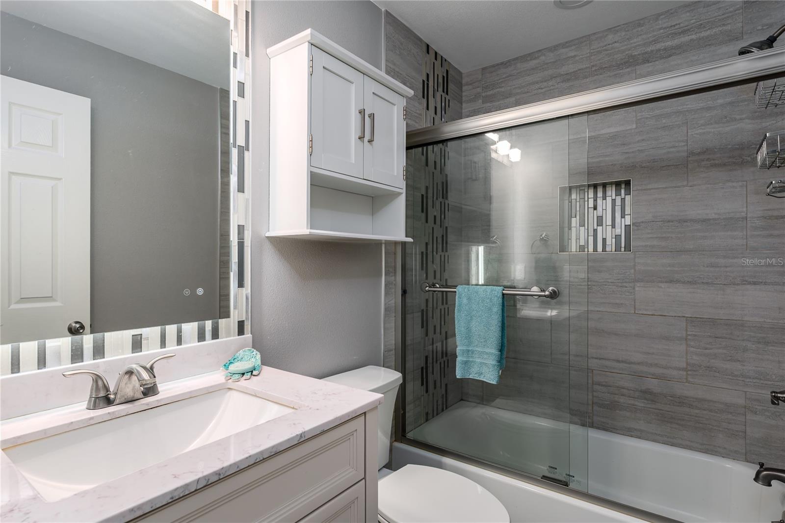 HOLIDAY PARK 7TH ADD - Residential