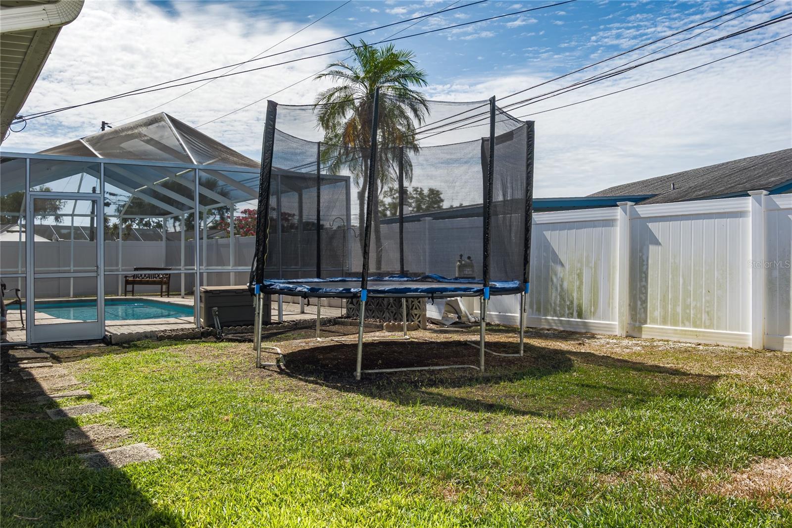 HOLIDAY PARK 7TH ADD - Residential