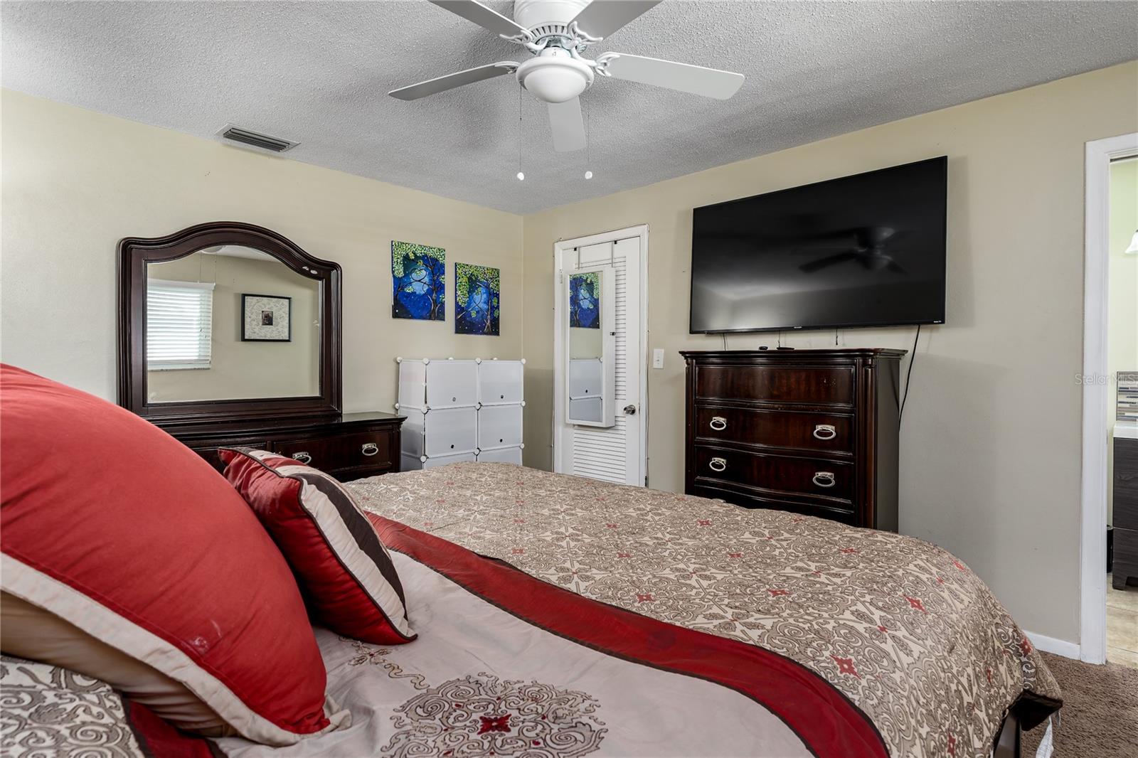 HOLIDAY PARK 7TH ADD - Residential