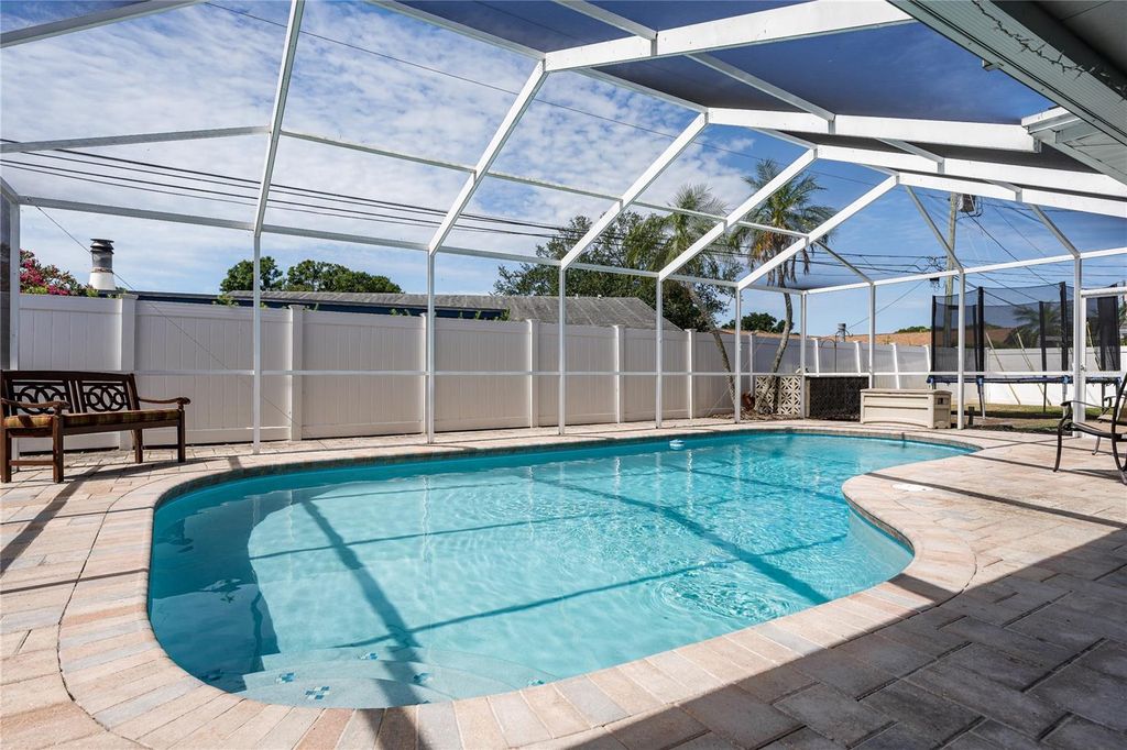 Photo of 6232 33rd Avenue N, St Petersburg, FL 33710 (MLS # A4690674)