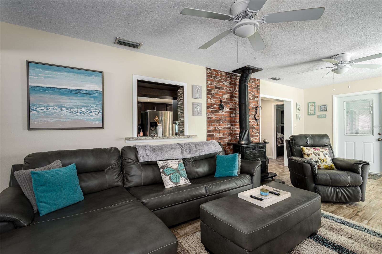 HOLIDAY PARK 7TH ADD - Residential