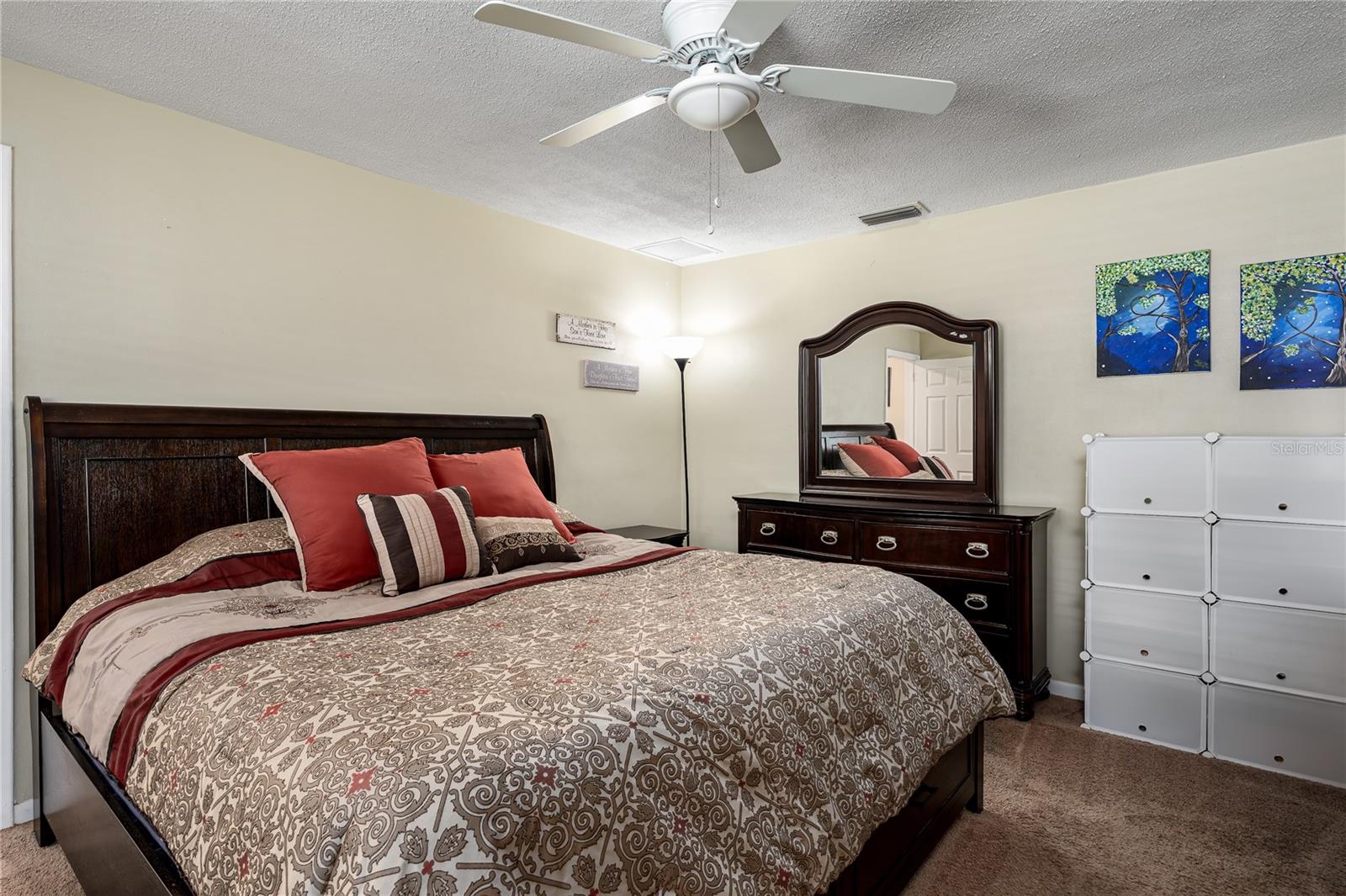 HOLIDAY PARK 7TH ADD - Residential