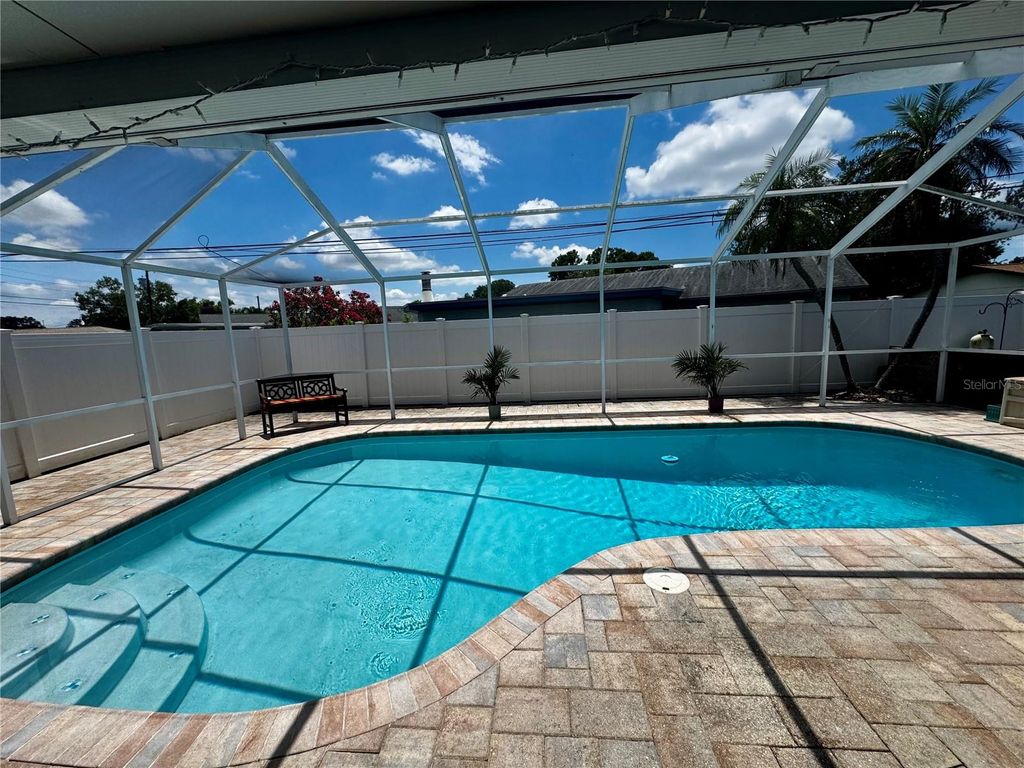 Photo of 6232 33rd Avenue N, St Petersburg, FL 33710 (MLS # A4690674)