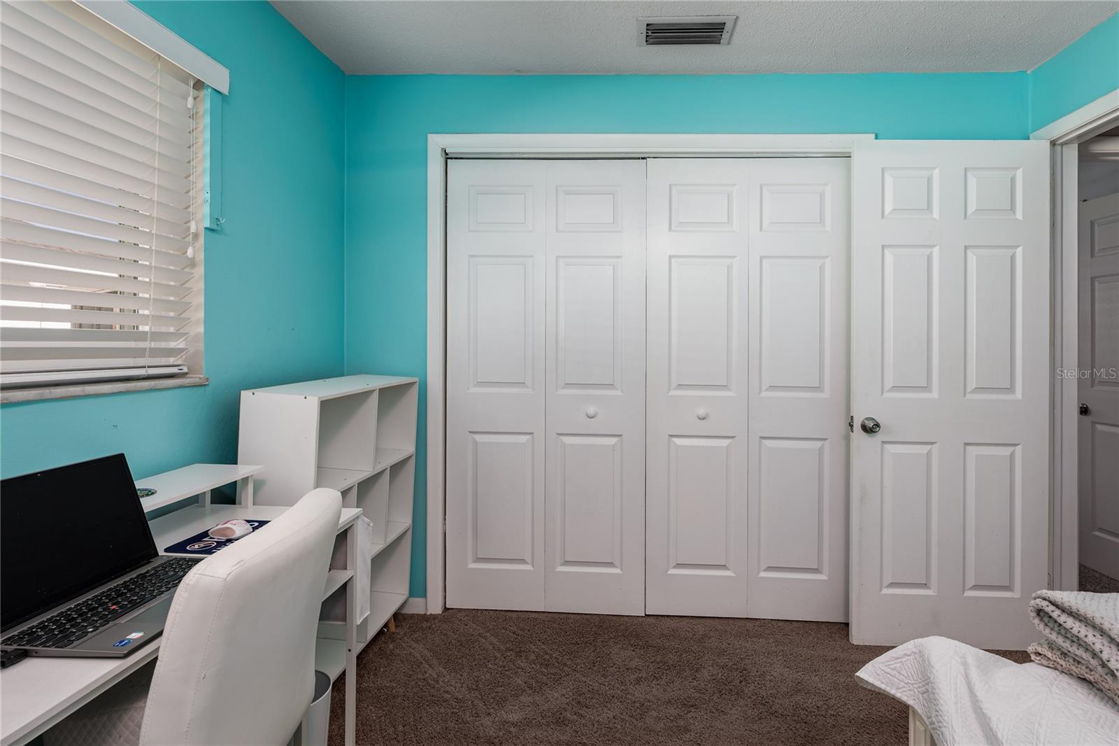 HOLIDAY PARK 7TH ADD - Residential