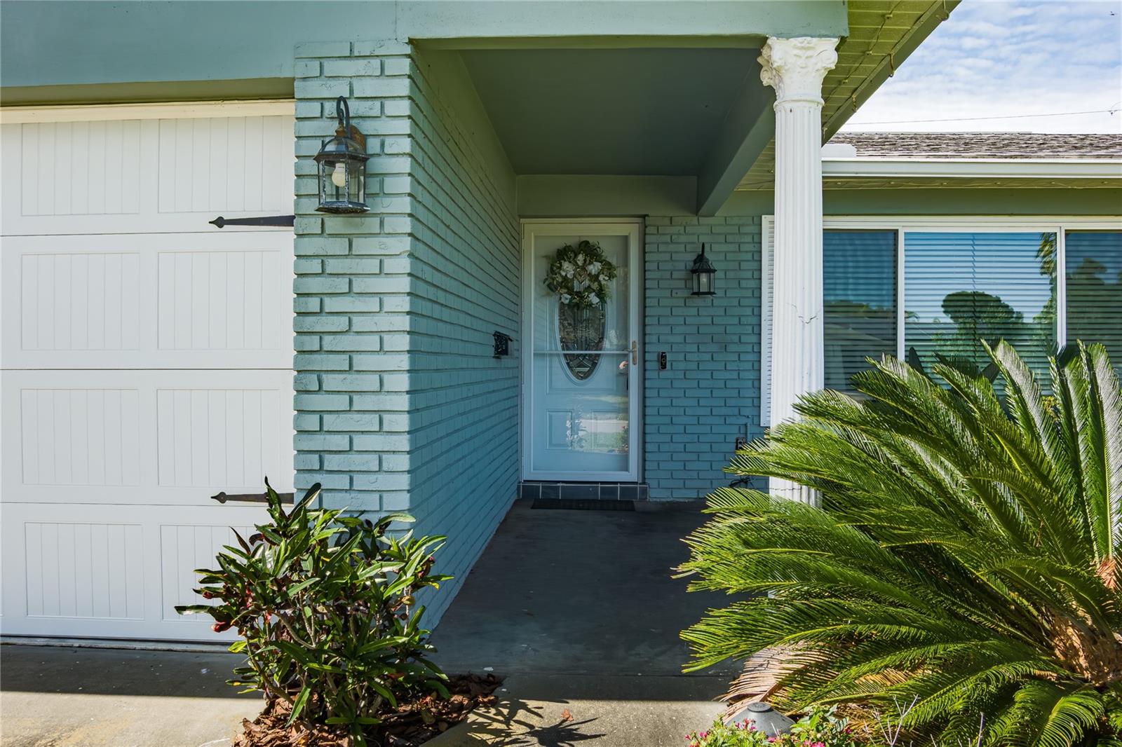 HOLIDAY PARK 7TH ADD - Residential