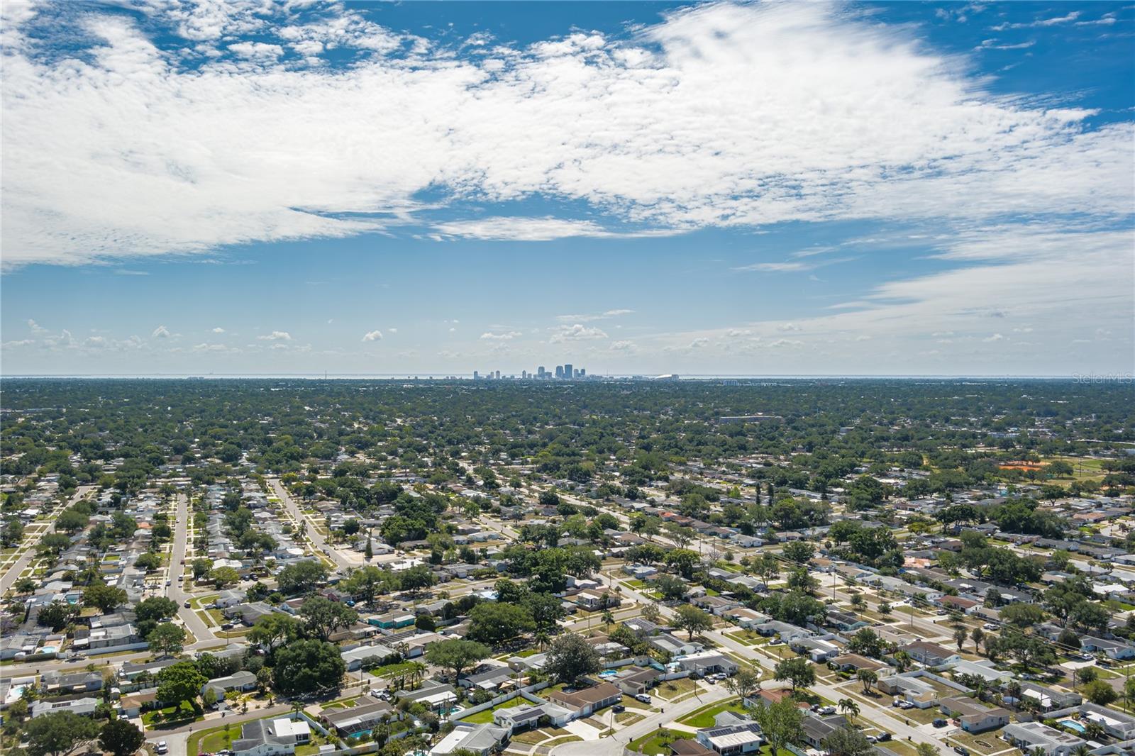 HOLIDAY PARK 7TH ADD - Residential