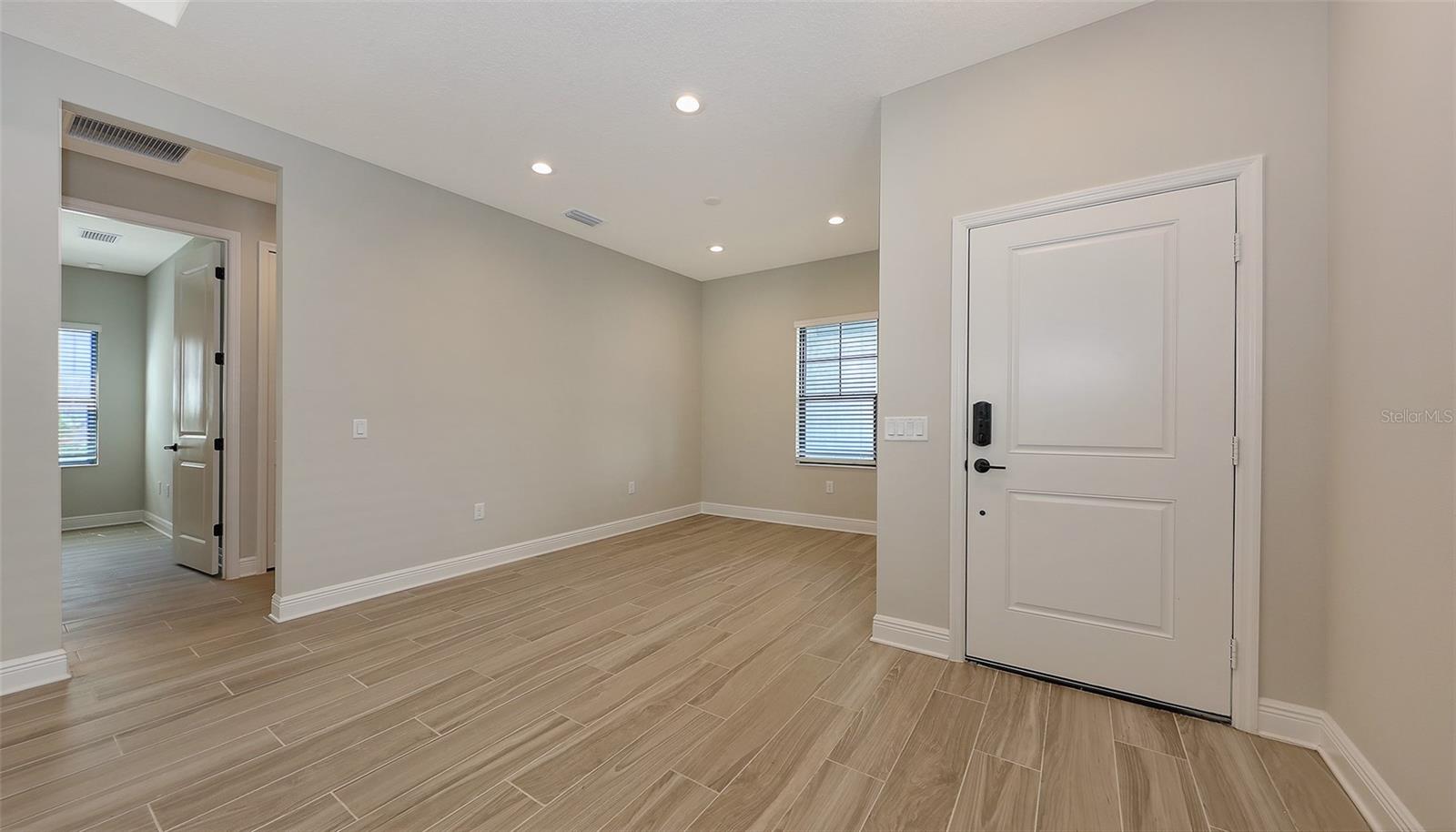 2154 BAMBOO PALM COVE