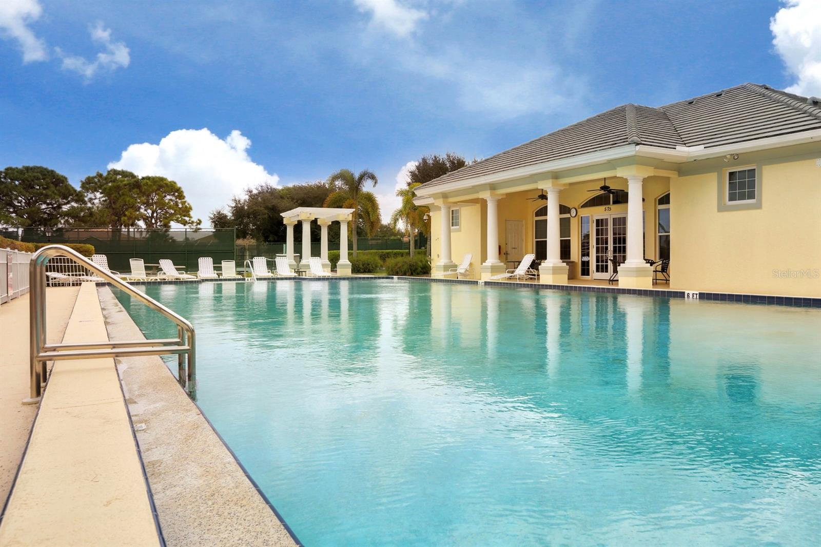 THE LAKES OF JACARANDA - Residential