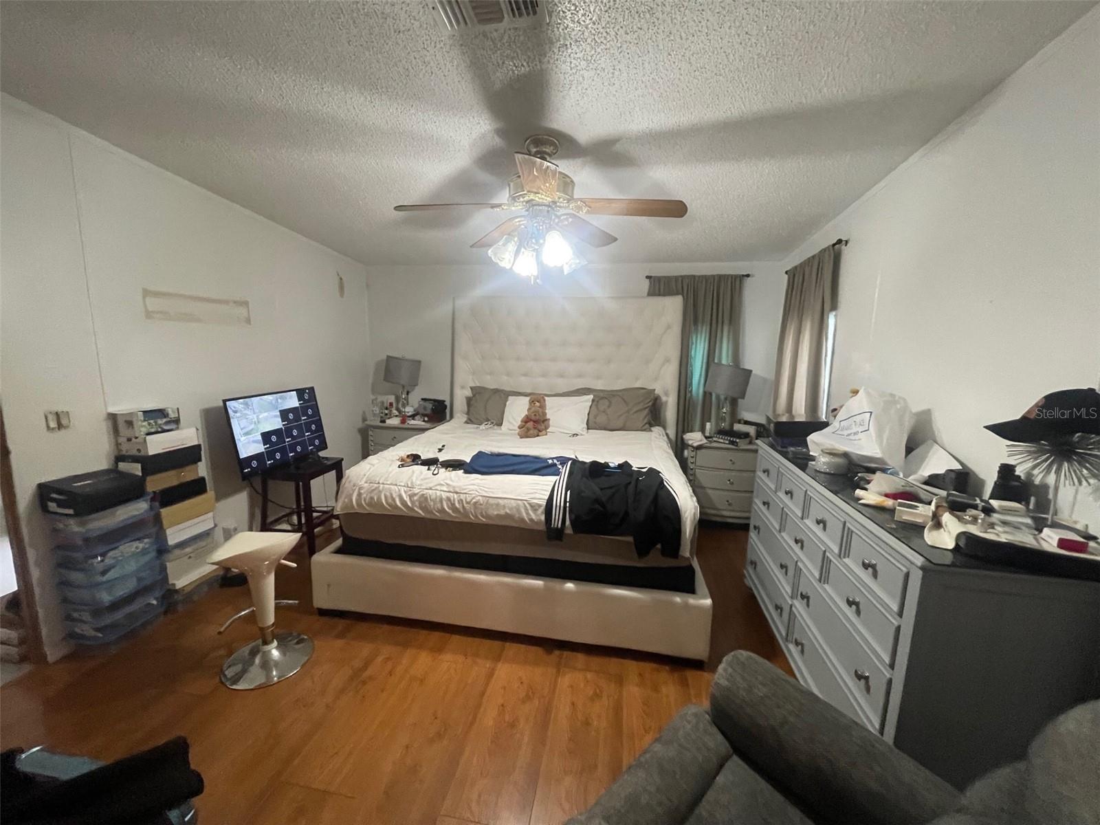 LYNNWOOD ESTATES - Residential