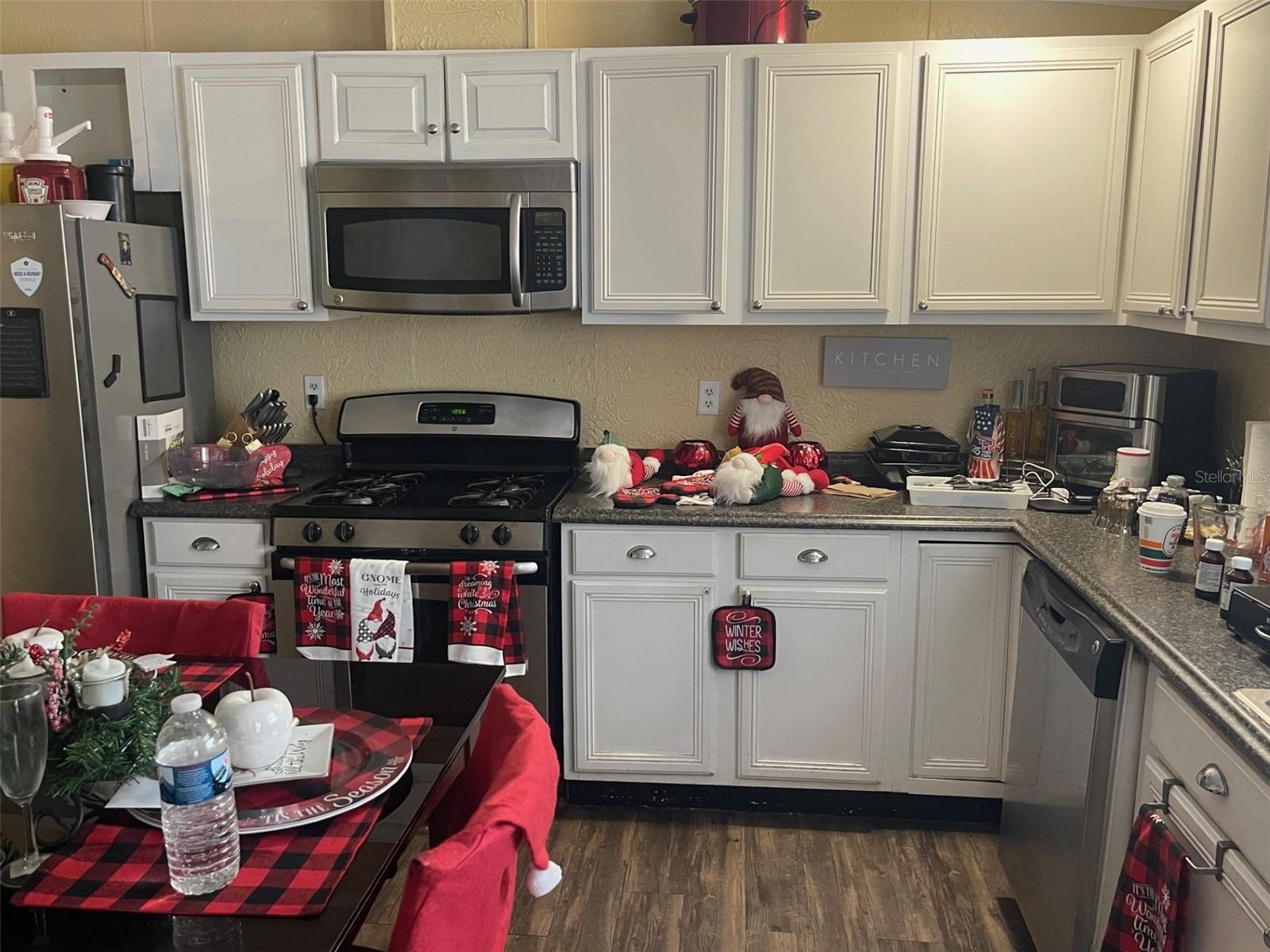 LYNNWOOD ESTATES - Residential