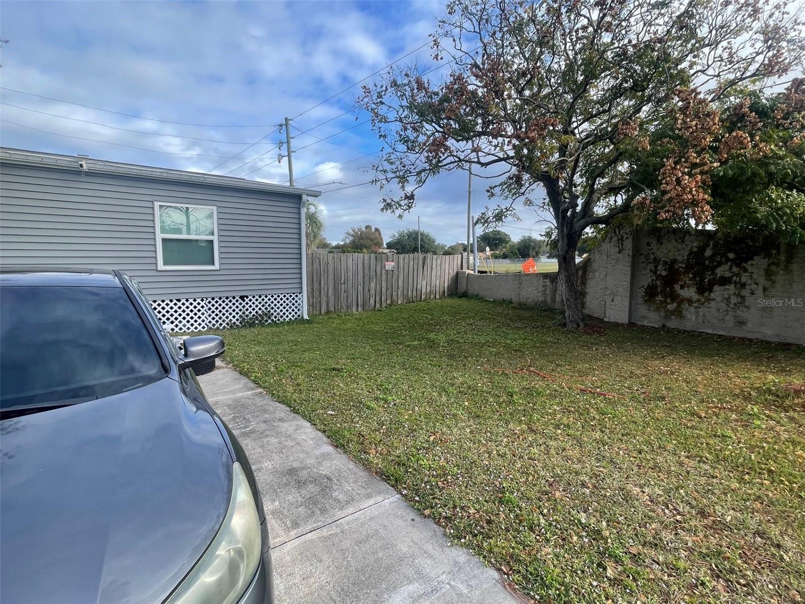 LYNNWOOD ESTATES - Residential