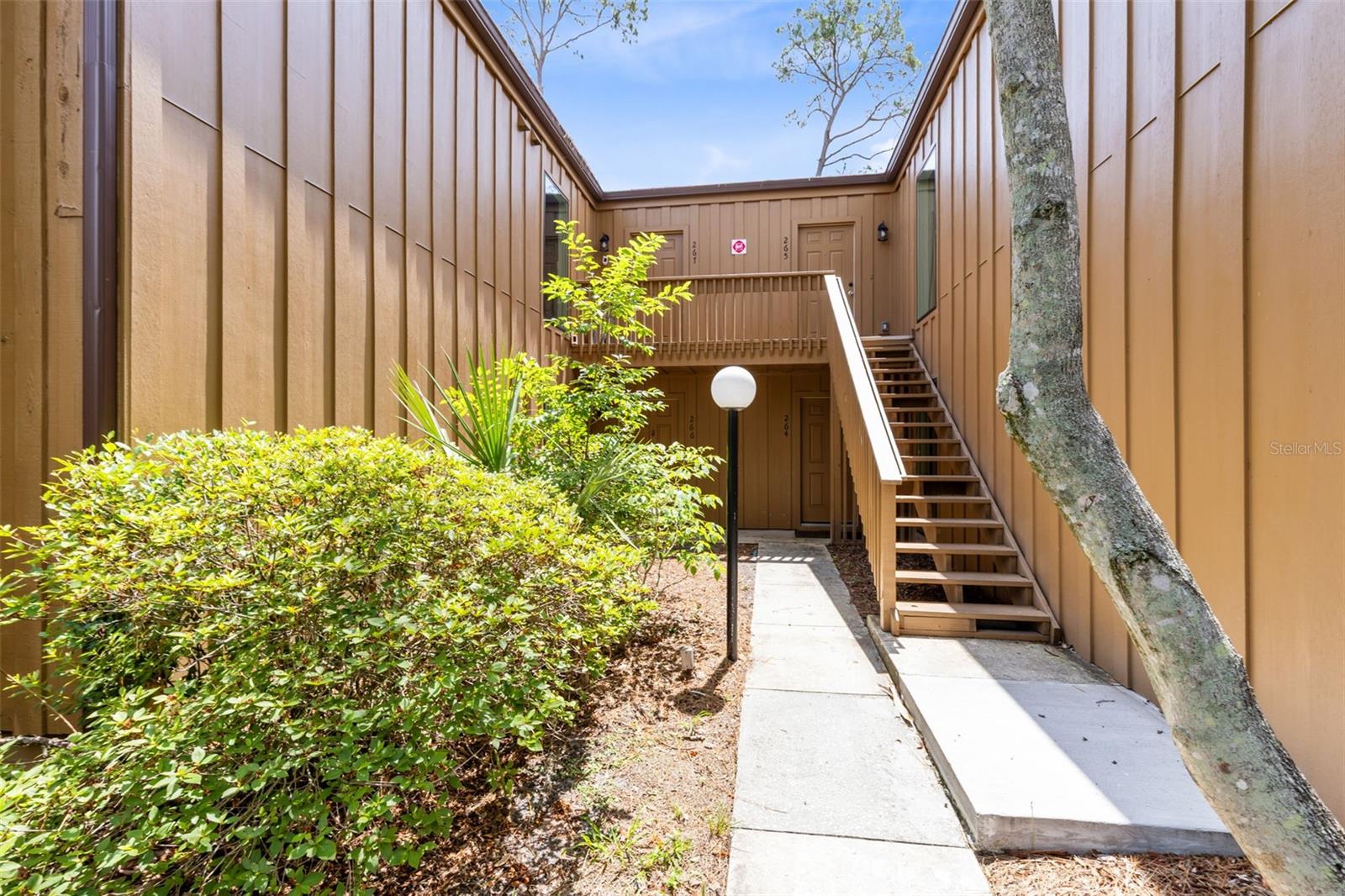 267 CROWN OAKS WAY 267