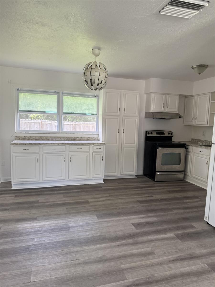 5449 NW 2ND STREET