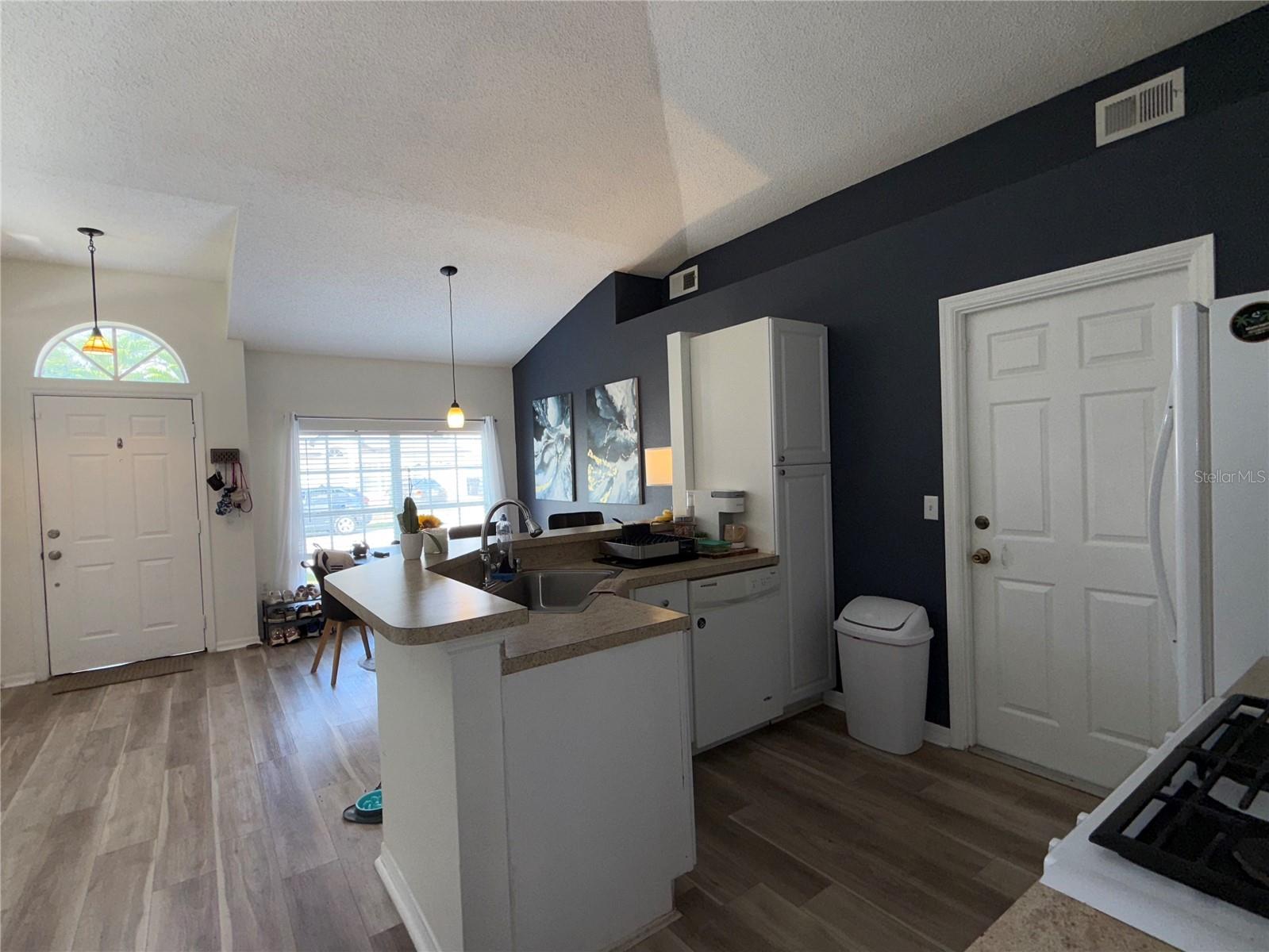 PINE RIDGE HOLLOW PH 02 - Residential
