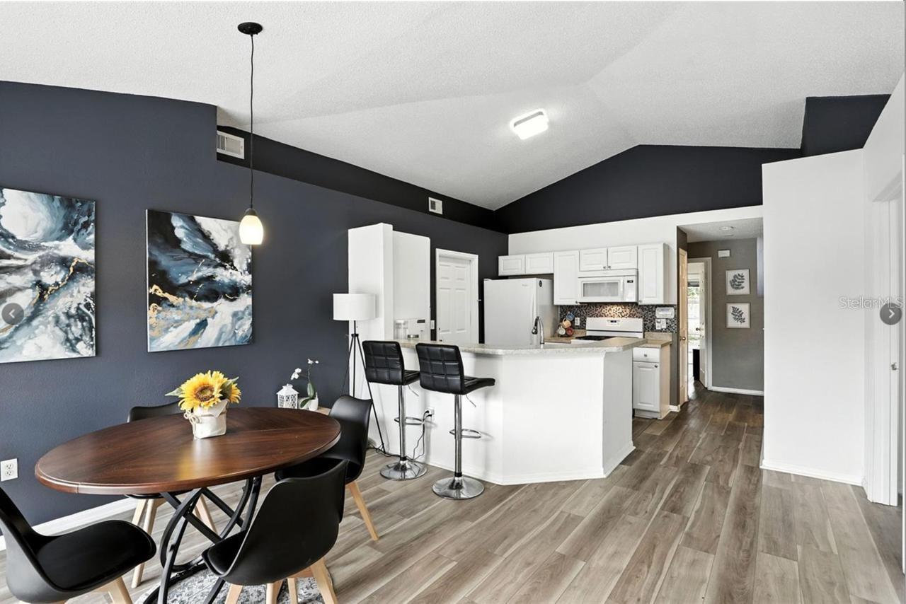 PINE RIDGE HOLLOW PH 02 - Residential