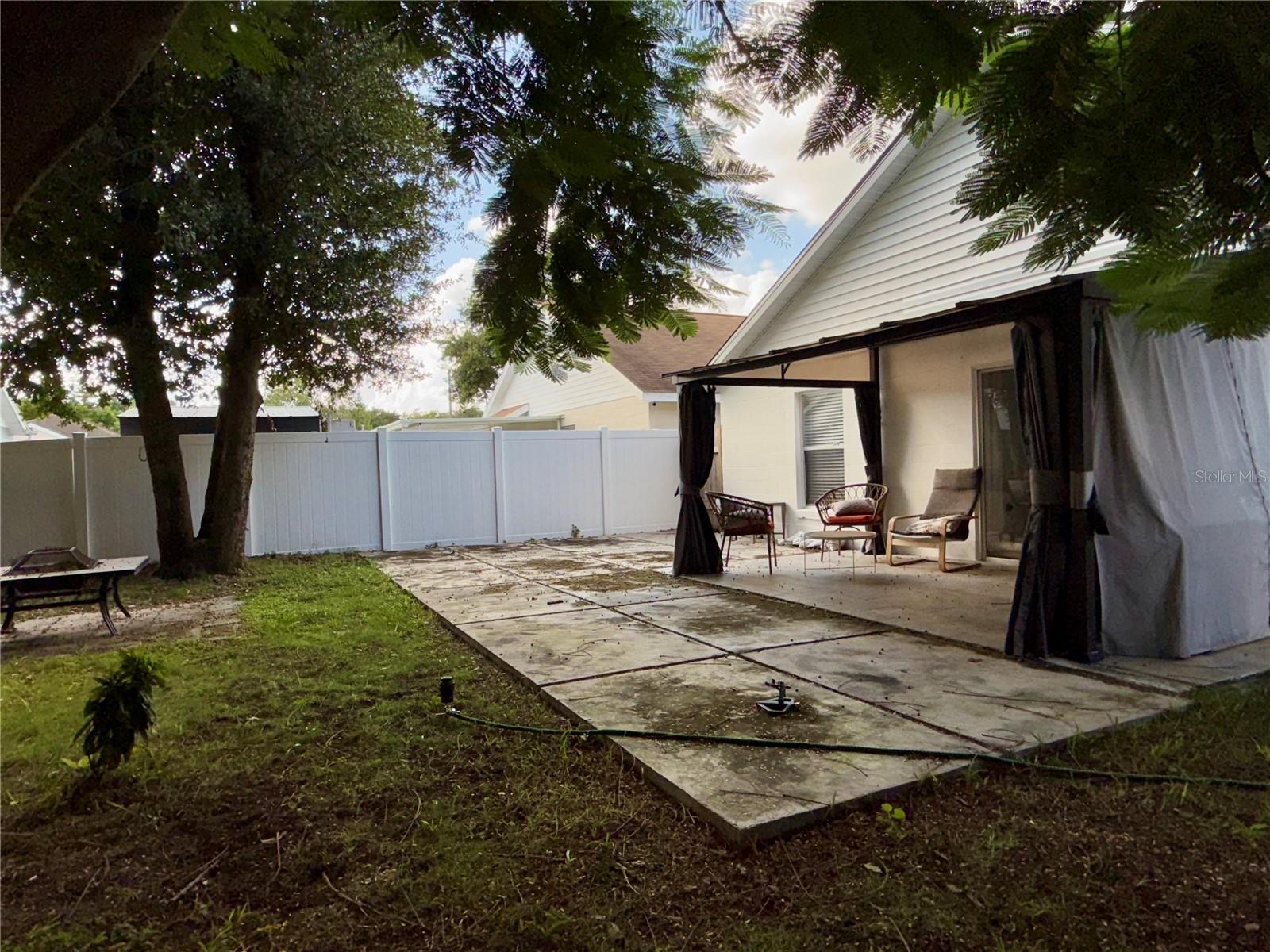 PINE RIDGE HOLLOW PH 02 - Residential