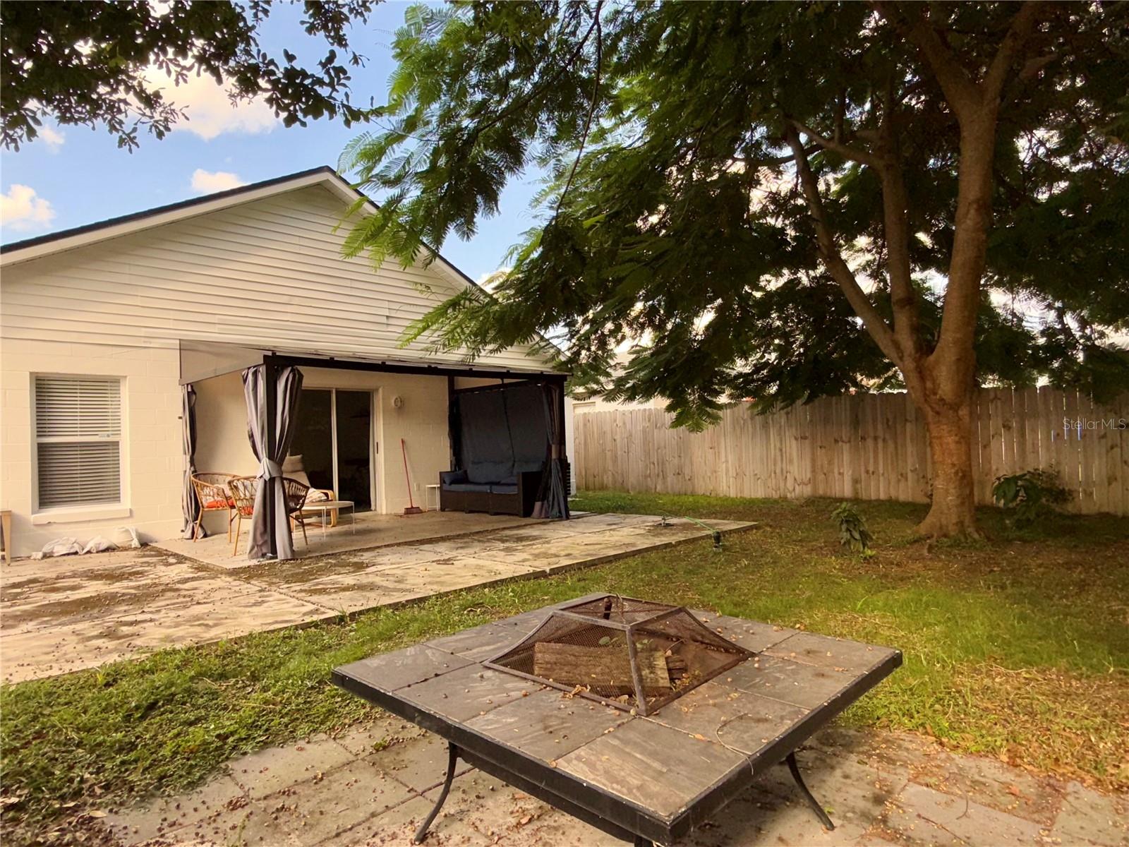 PINE RIDGE HOLLOW PH 02 - Residential