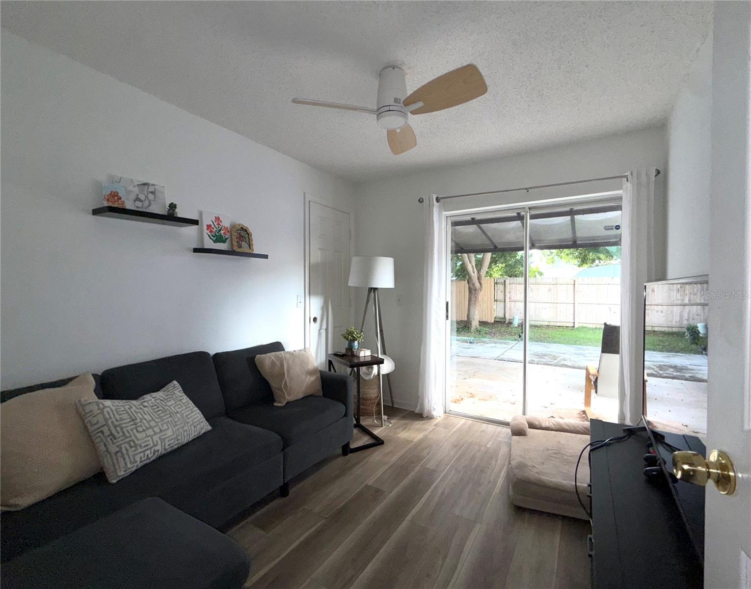 PINE RIDGE HOLLOW PH 02 - Residential