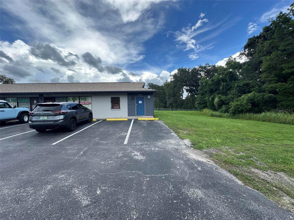 Photo of 24065 Cortez Boulevard, Brooksville, FL 34601 (MLS # TB8537985)