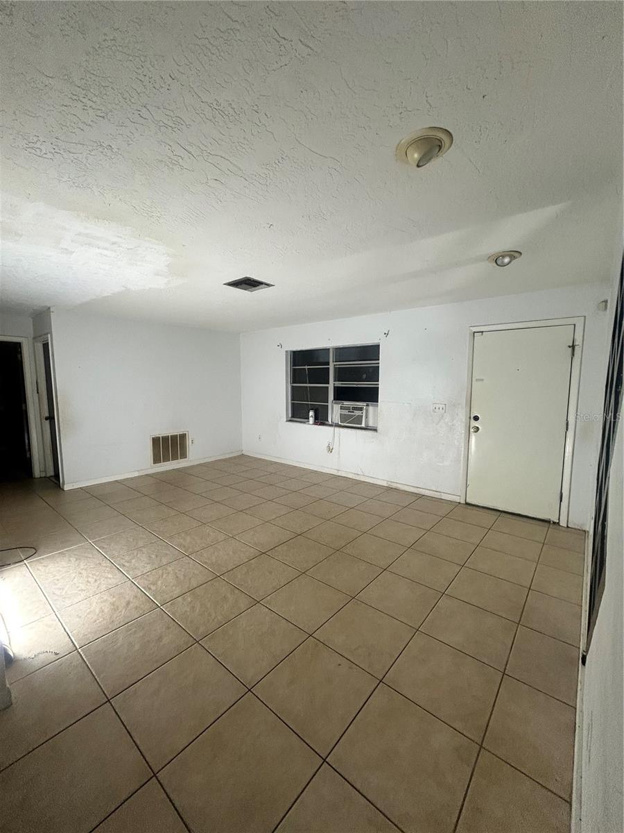 1277 PIPER ROAD