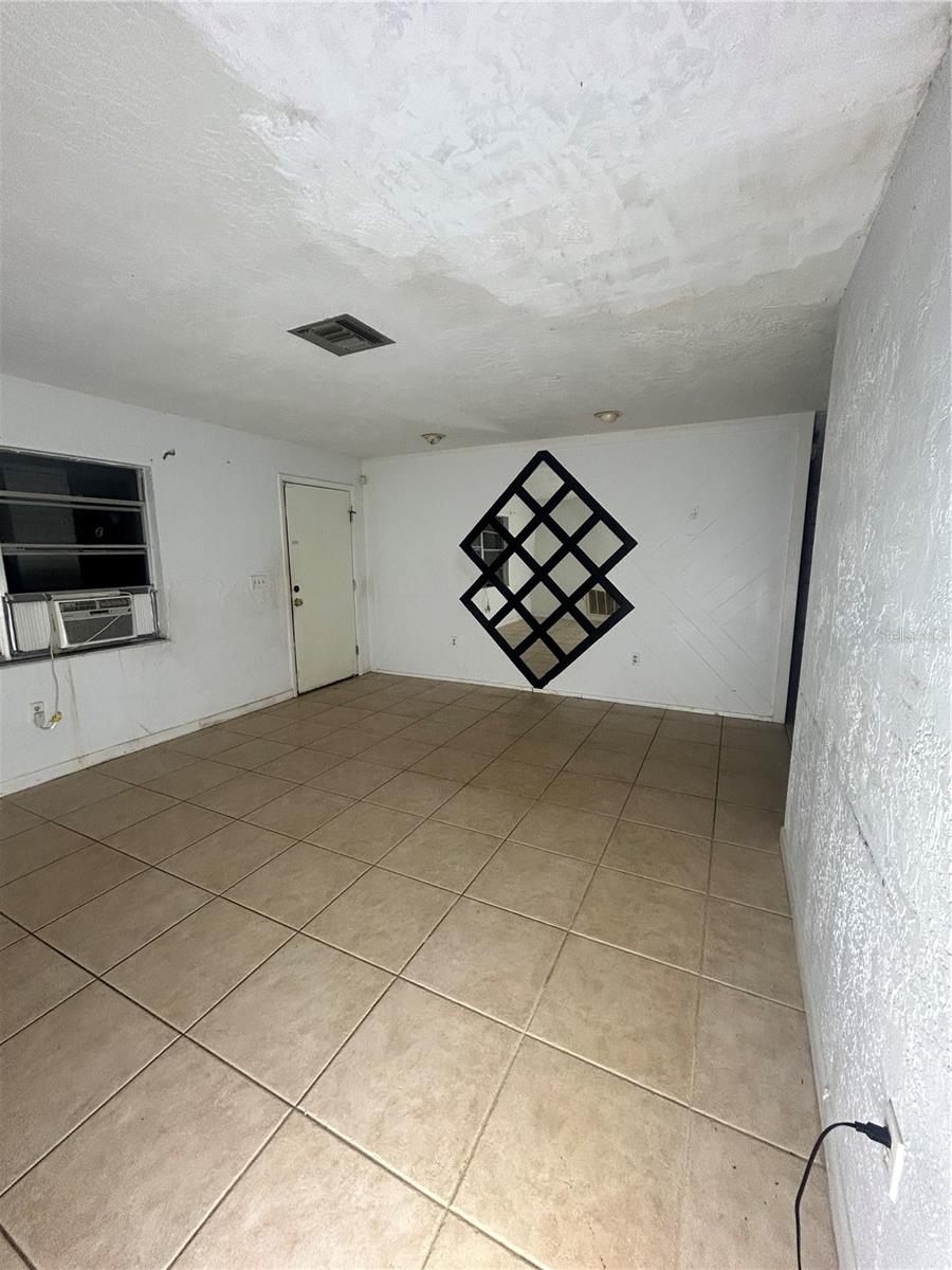1277 PIPER ROAD