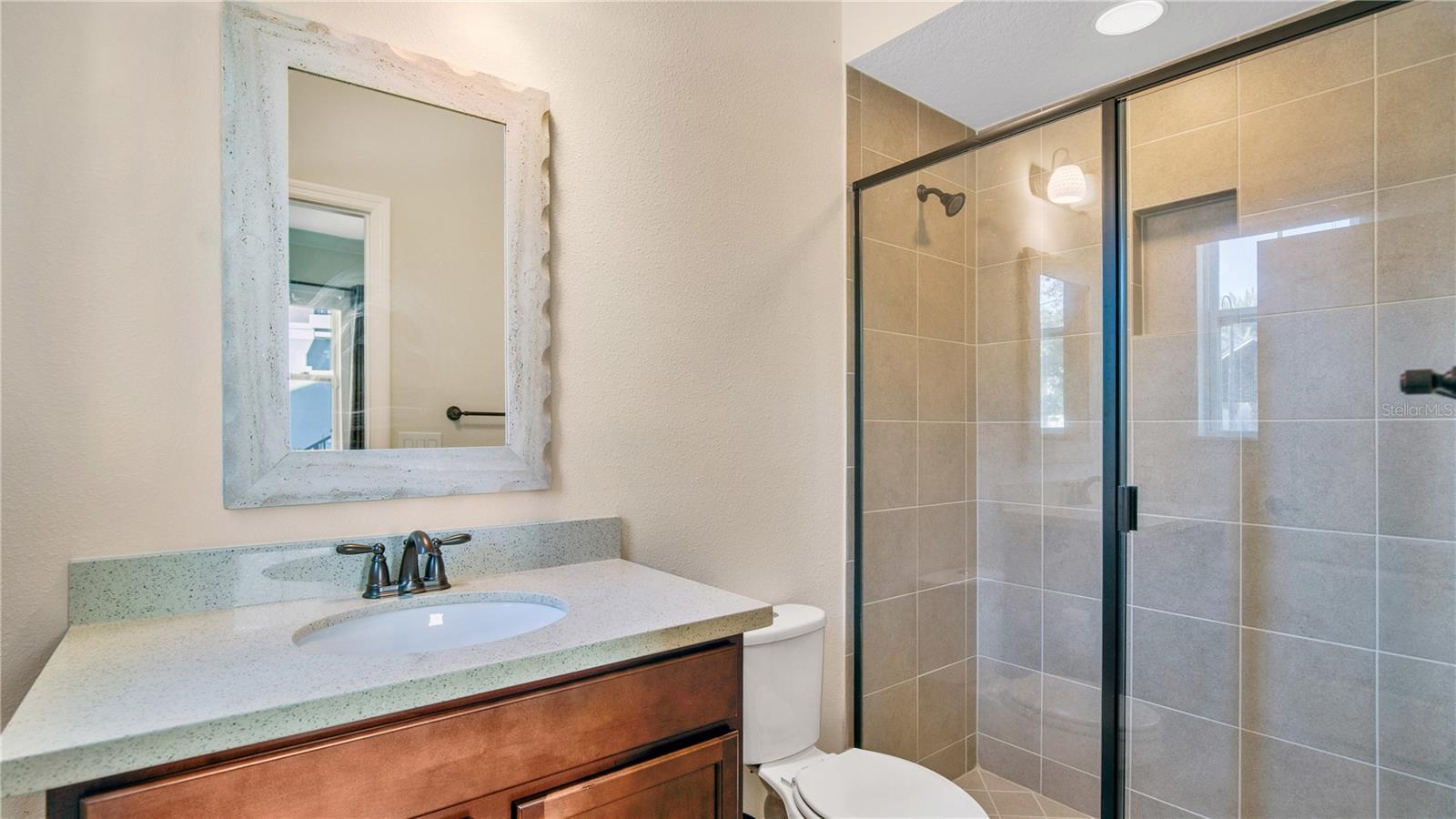 HAMPTONS - SECOND REP - Residential Lease