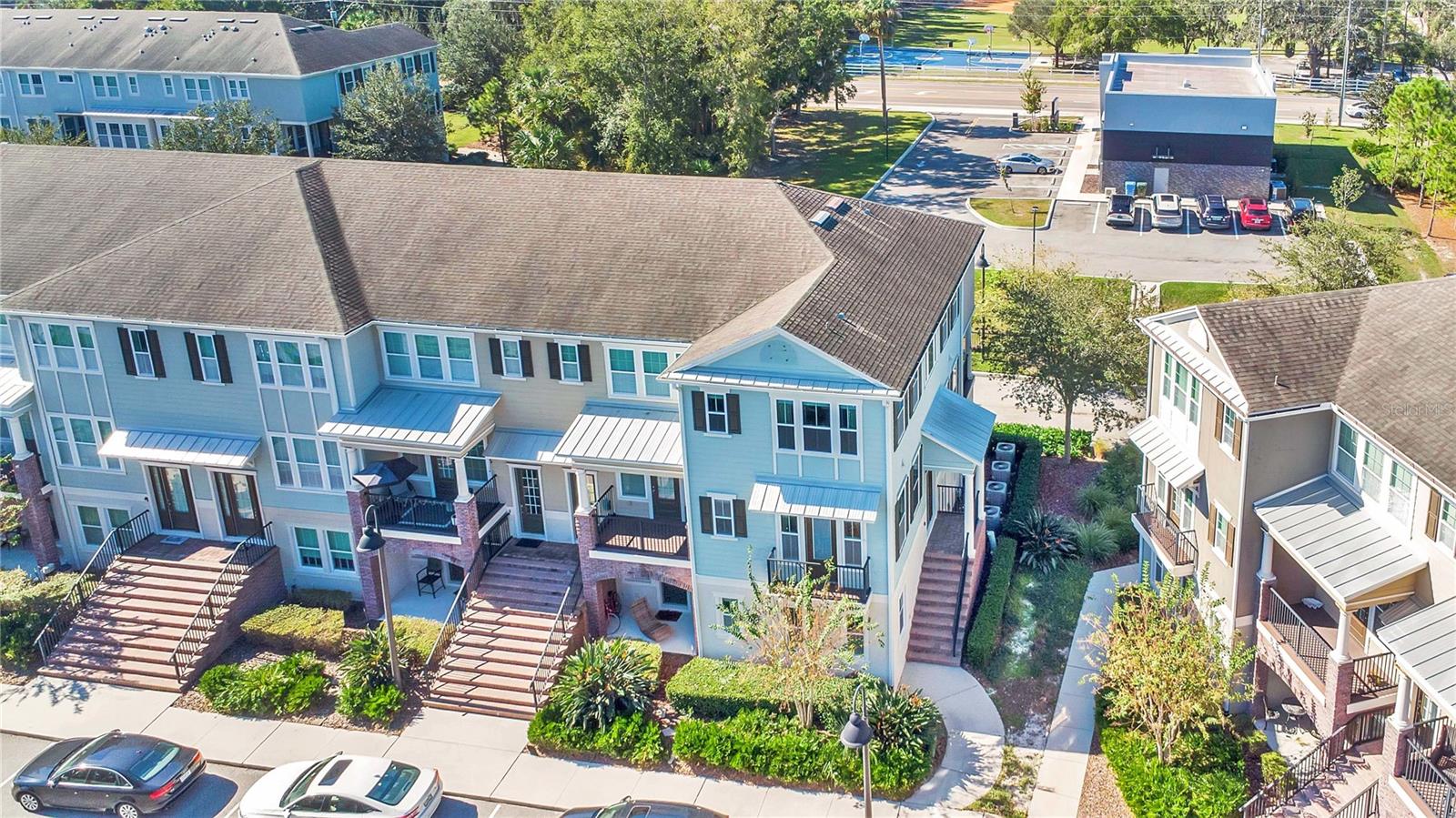 HAMPTONS - SECOND REP - Residential Lease