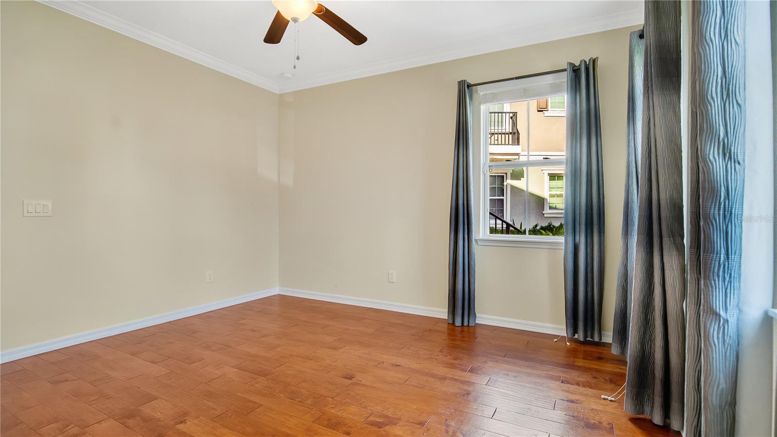 HAMPTONS - SECOND REP - Residential Lease