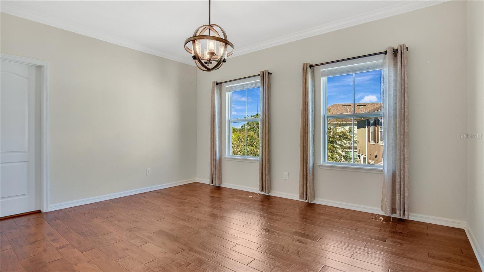 HAMPTONS - SECOND REP - Residential Lease