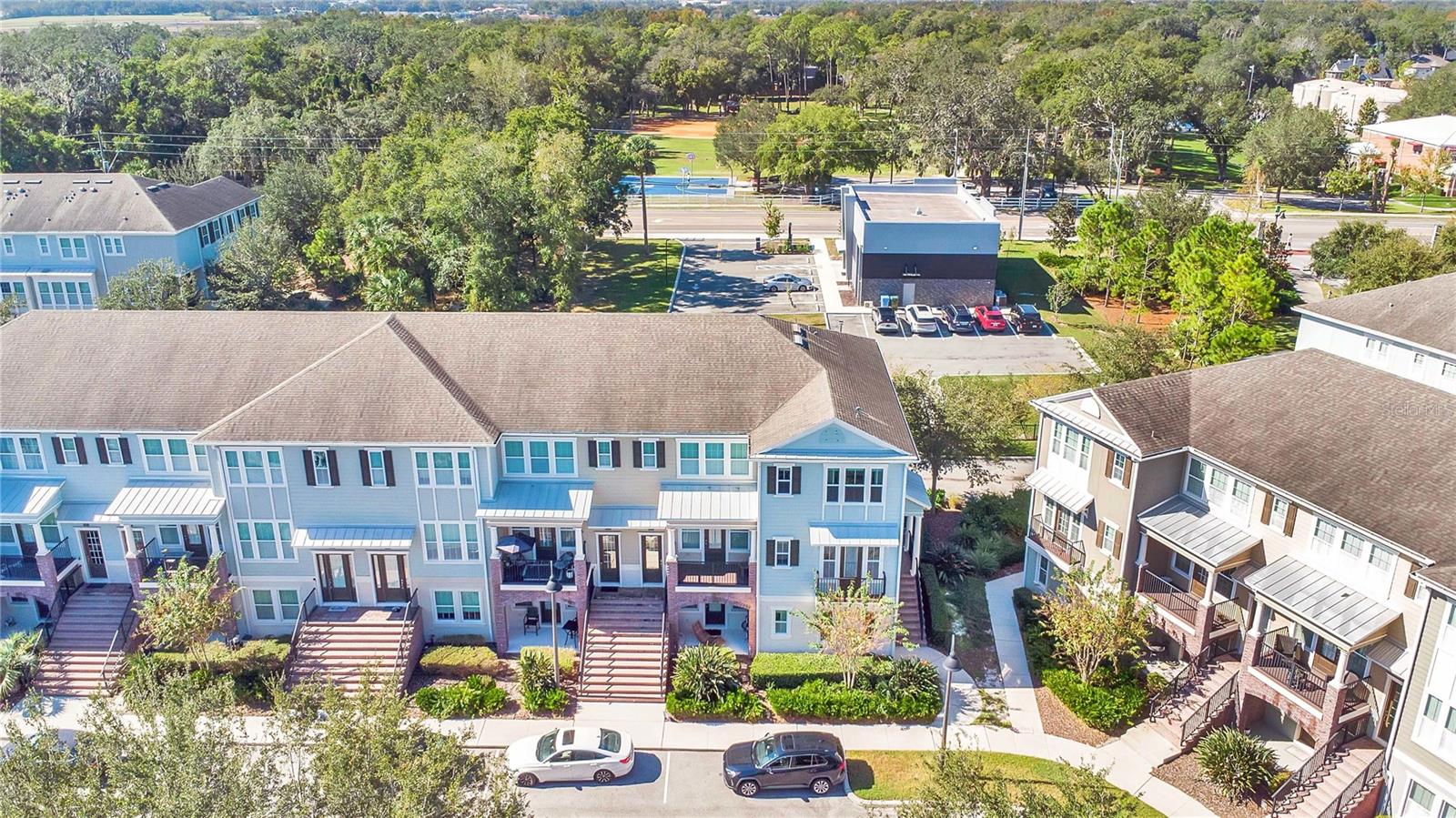 HAMPTONS - SECOND REP - Residential Lease