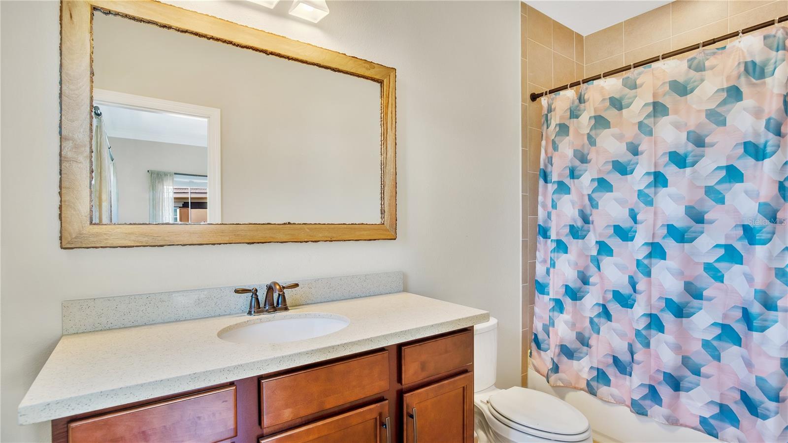 HAMPTONS - SECOND REP - Residential Lease