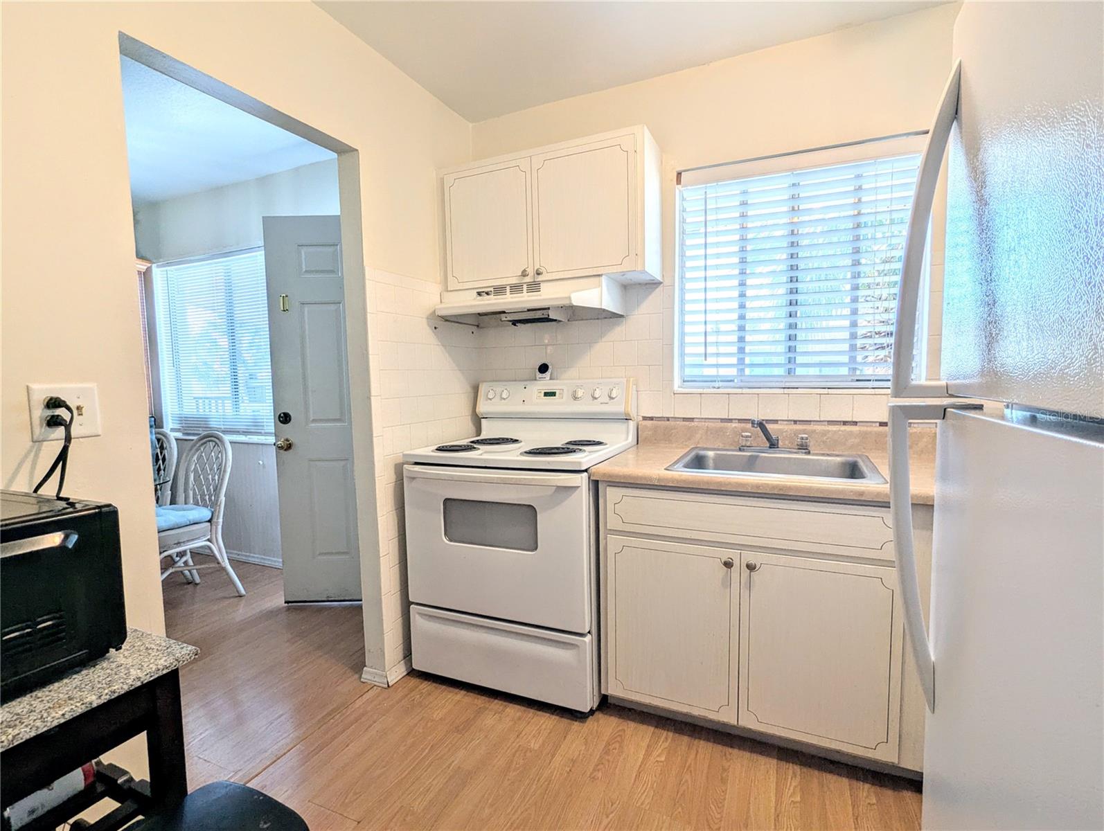 2075 CANAL DRIVE L36