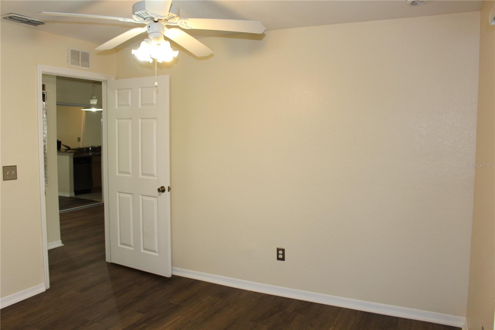 ENTERPRISE COVE - Residential Lease