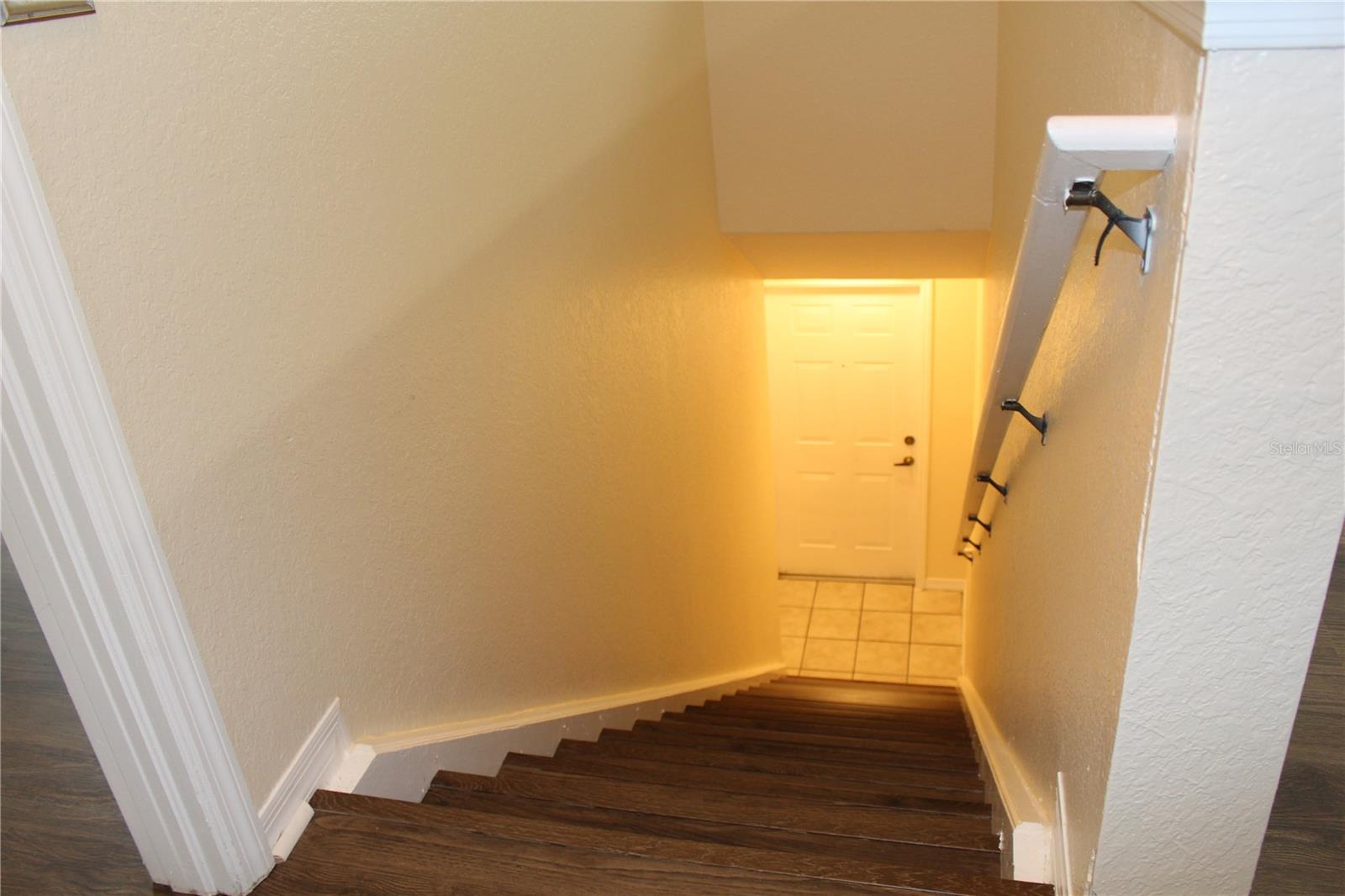 ENTERPRISE COVE - Residential Lease