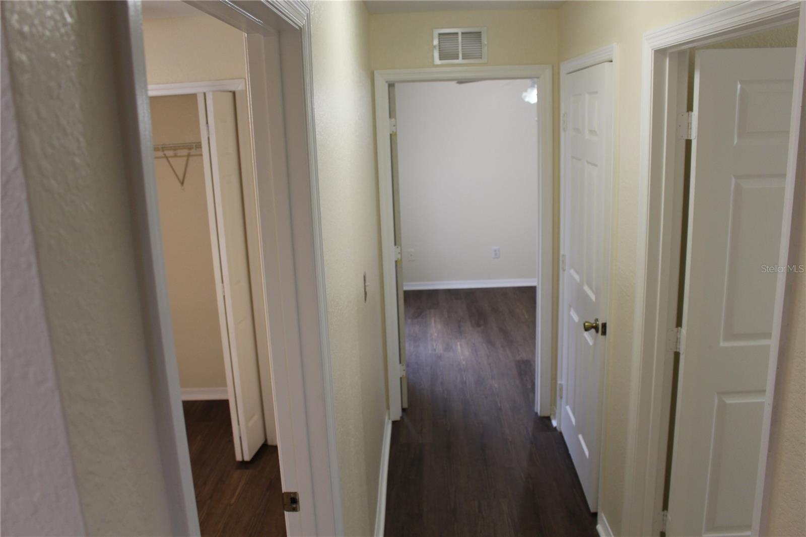 ENTERPRISE COVE - Residential Lease