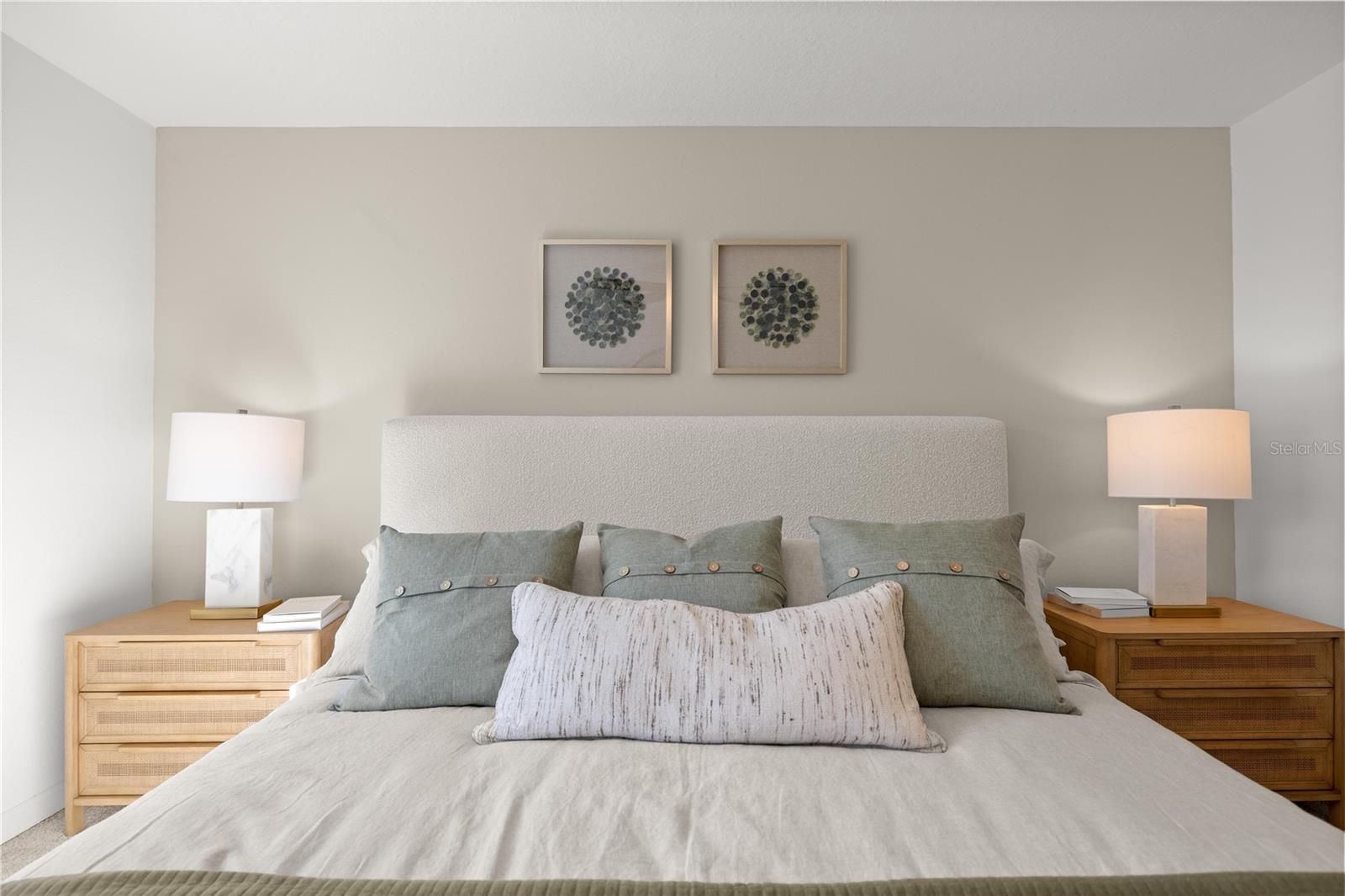 MARION OAKS - Residential